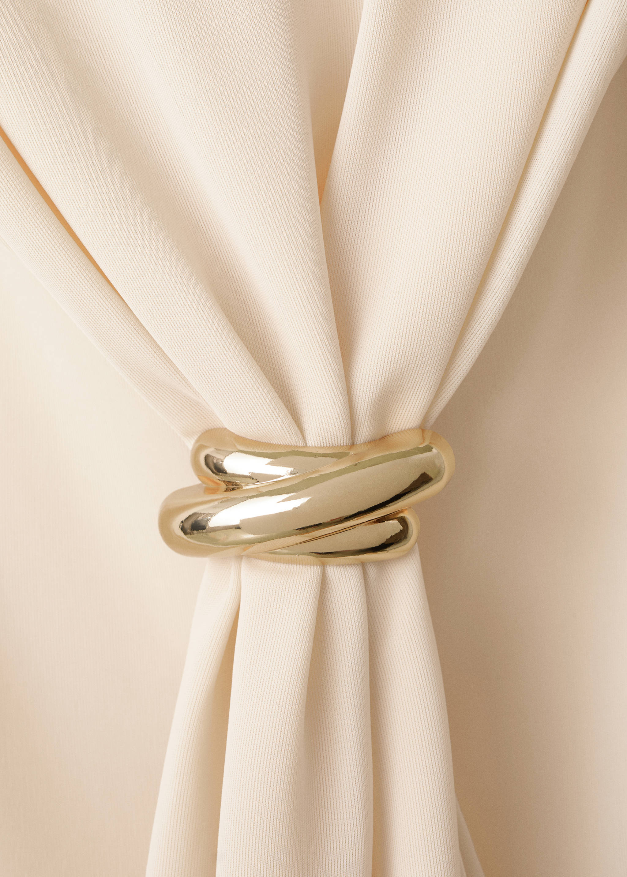 Draped top with metallic detail - Details of the article 8