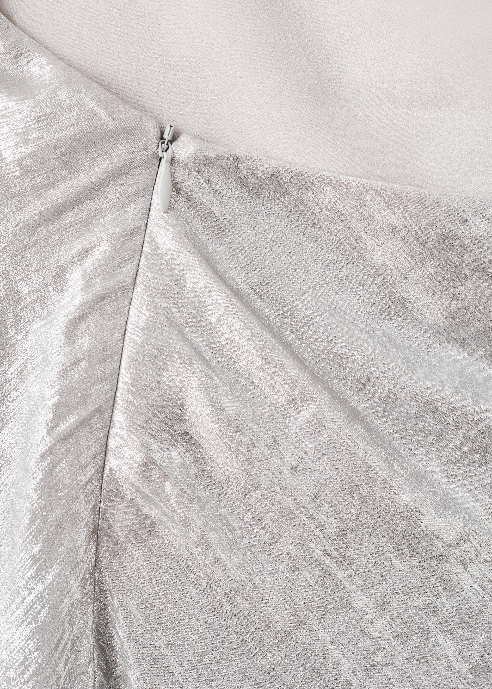 Metallic open-back dress - Details of the article 0, Silver. Ref: 17029118-00.