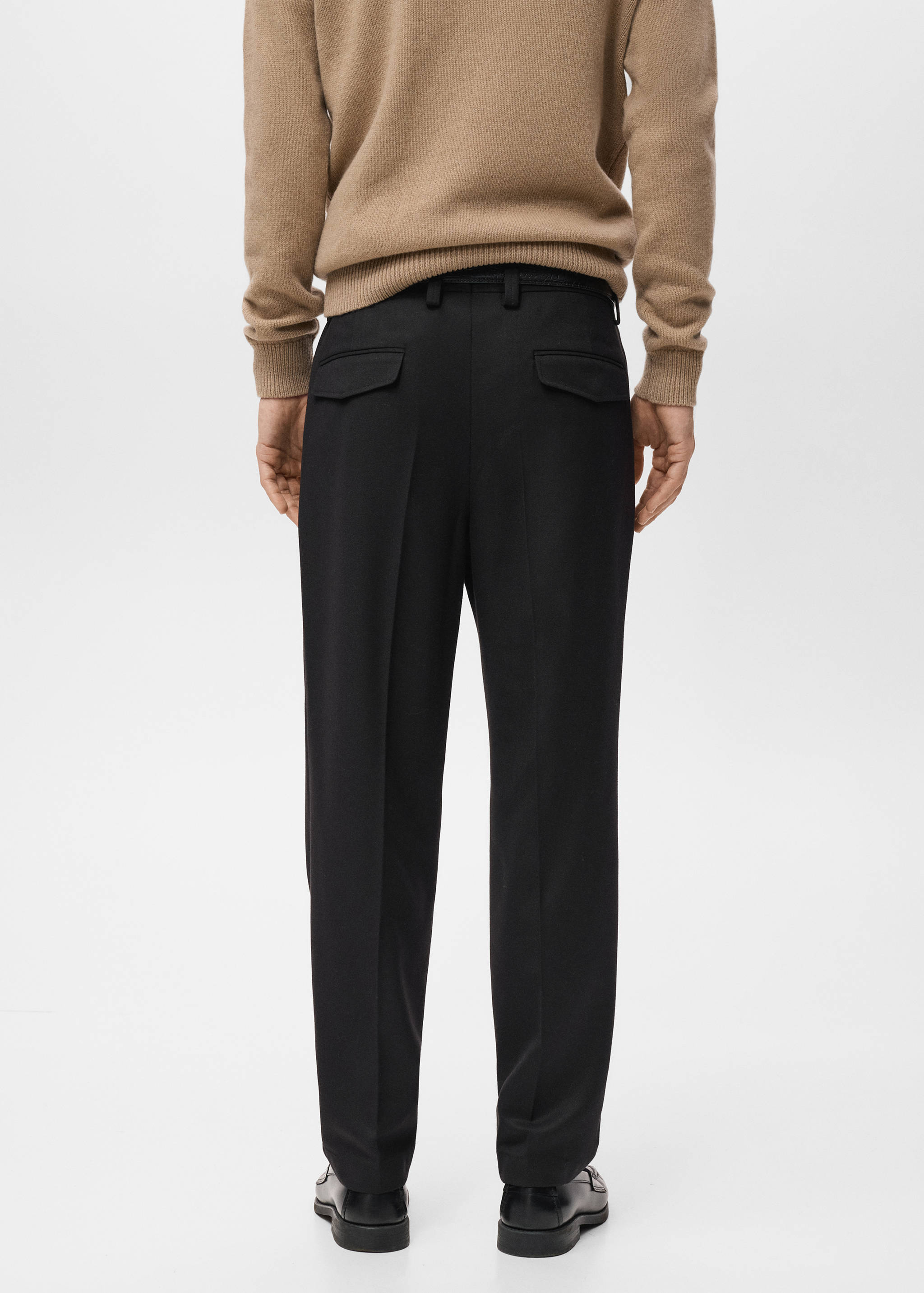 Штани regular fit з виточками - Зворотна сторона товару