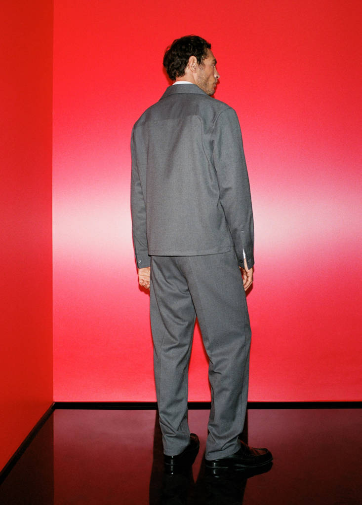 Flowy straight-fit trousers — Grey