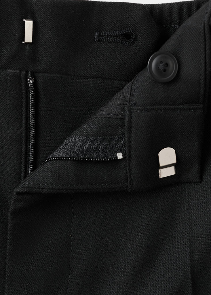 Flowy straight-fit trousers — Black