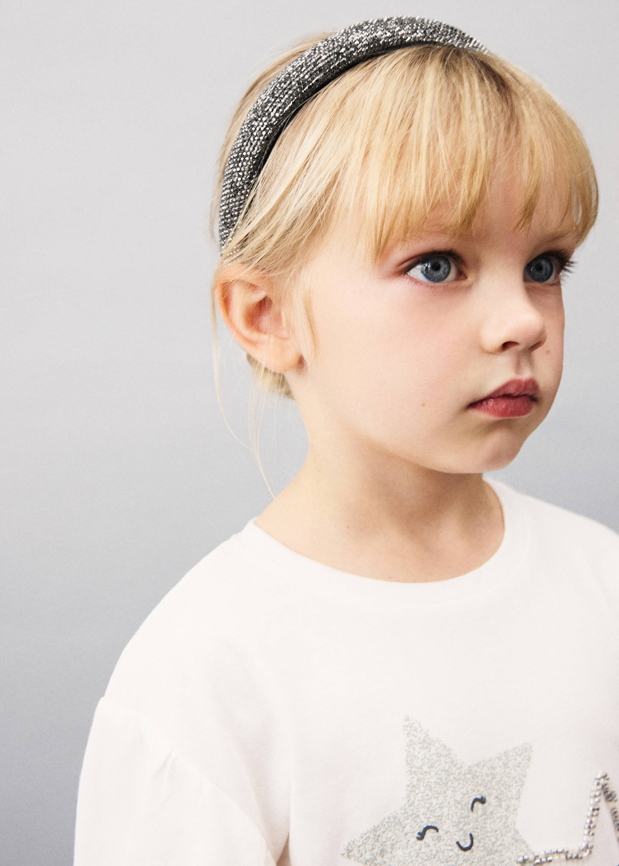 Rhinestone hairband - General plane