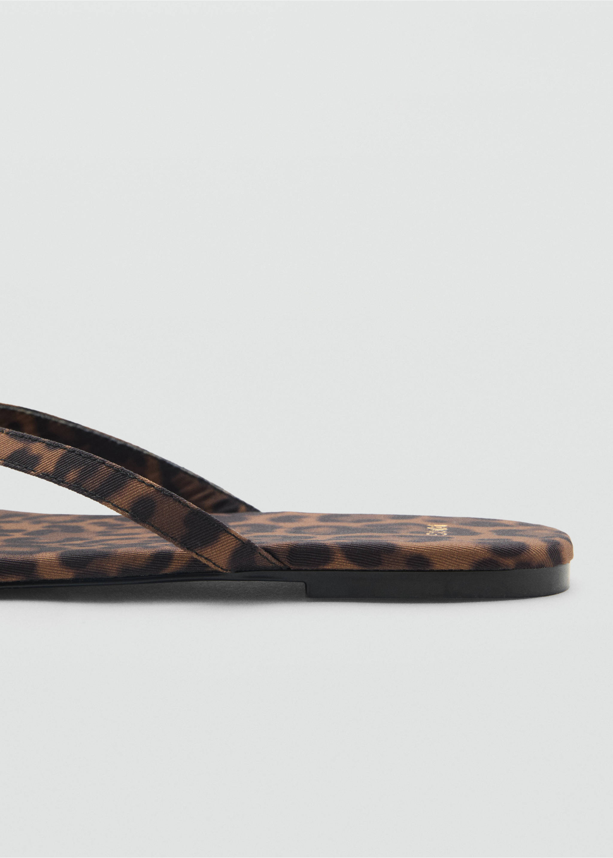 Leopard-print sandals with strap - Details of the article 1, Black. Ref: 17031124-00.