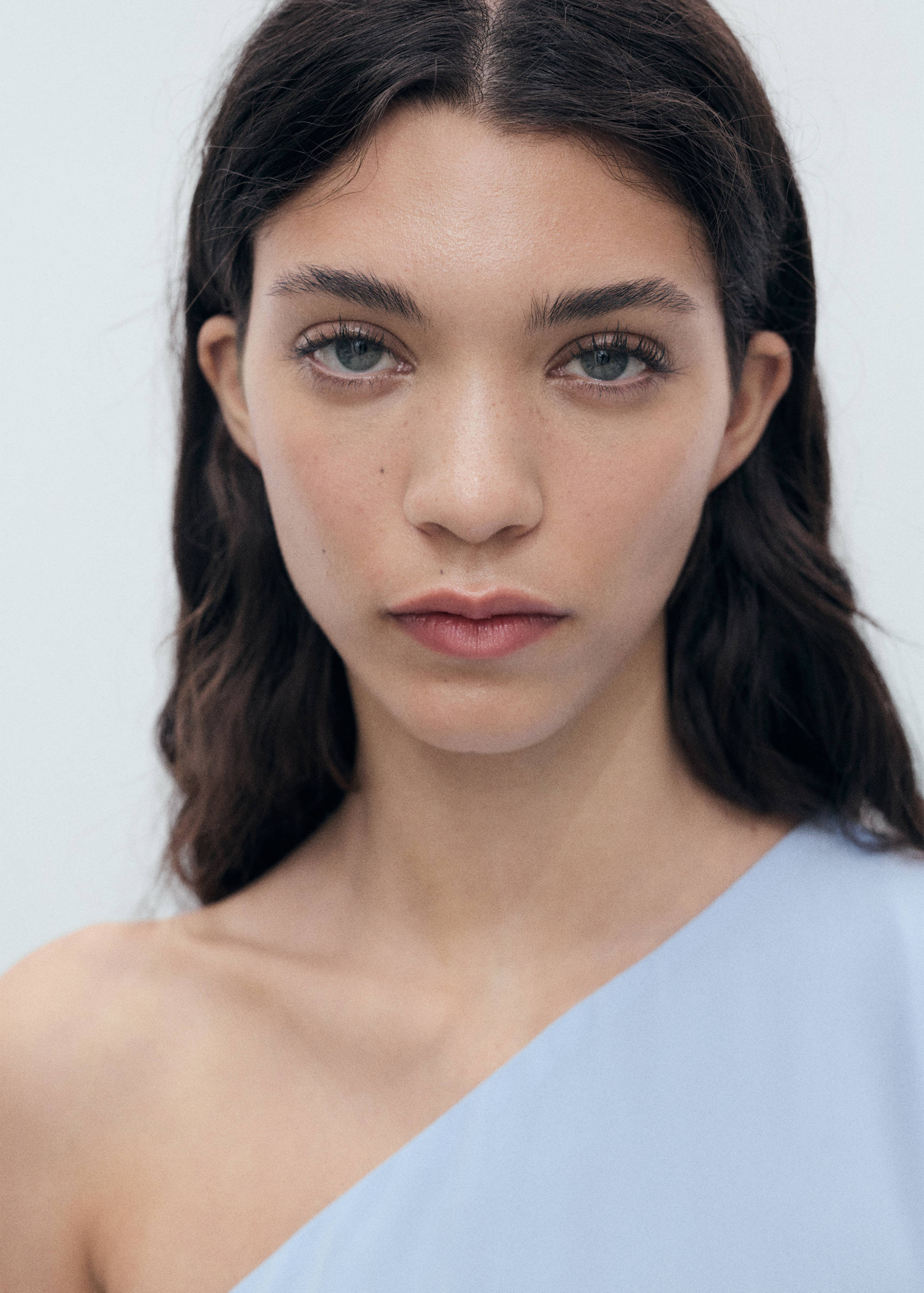 Asymmetrical double-layer dress - Details of the article 1