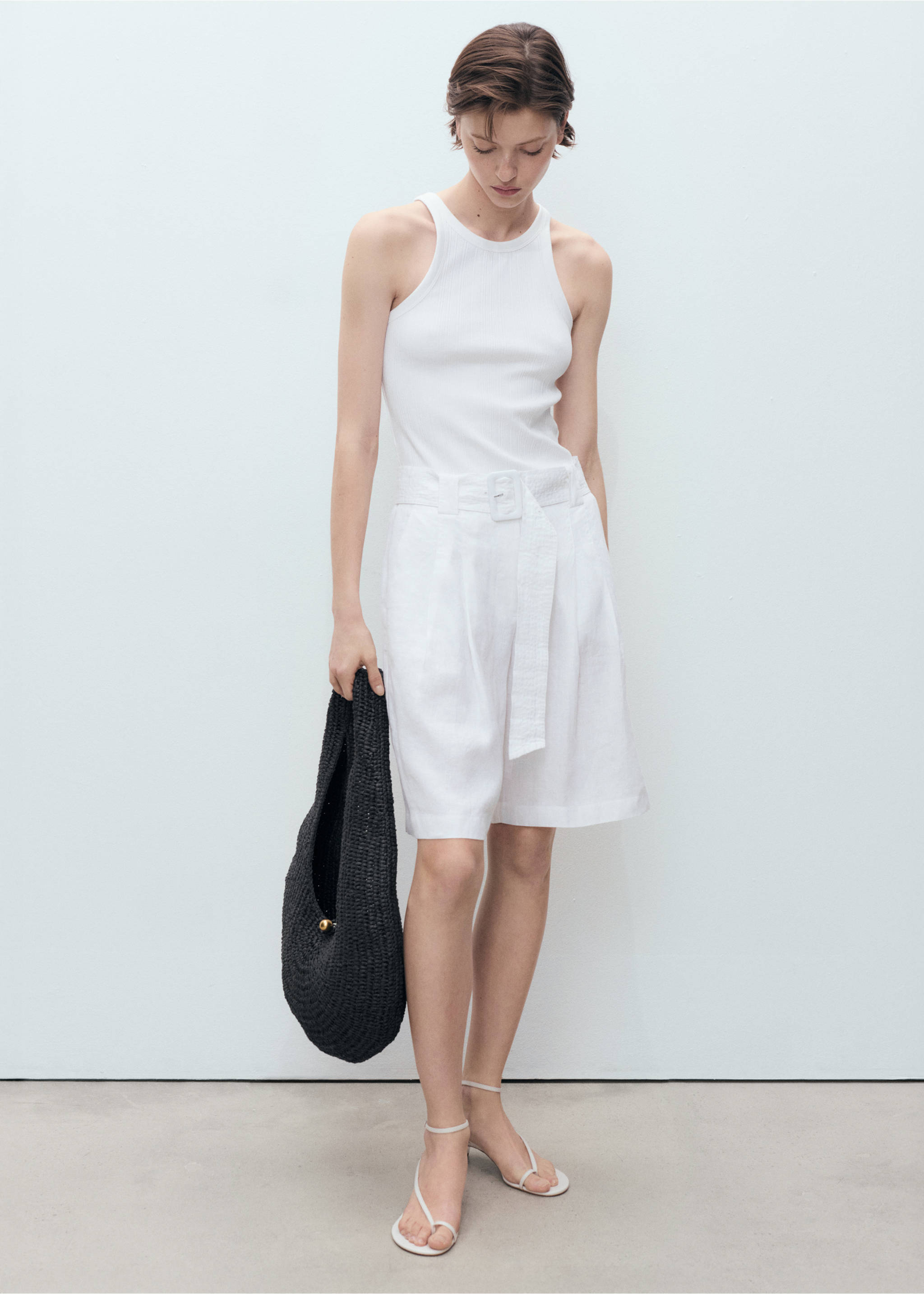 Bermuda lin ceinture - Plan général, Blanc. Ref: 17031126-00.