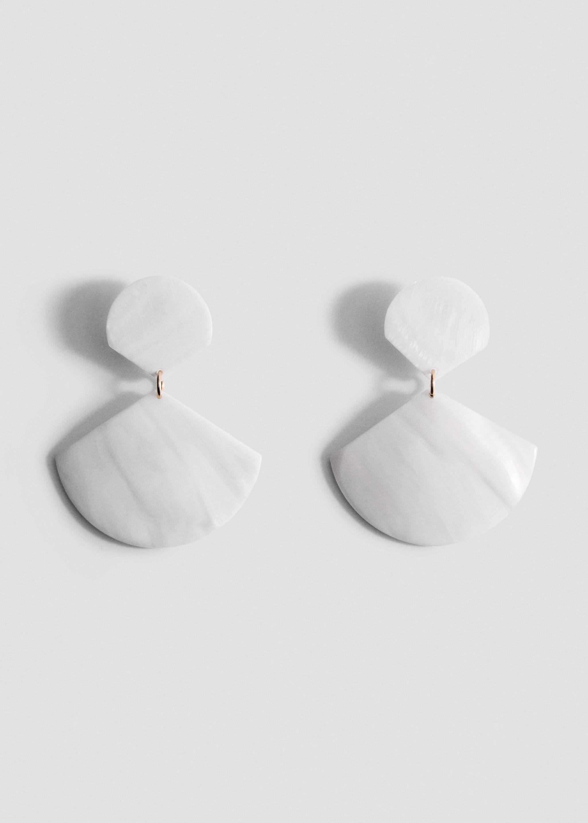 Shell pendant earrings - Article without model