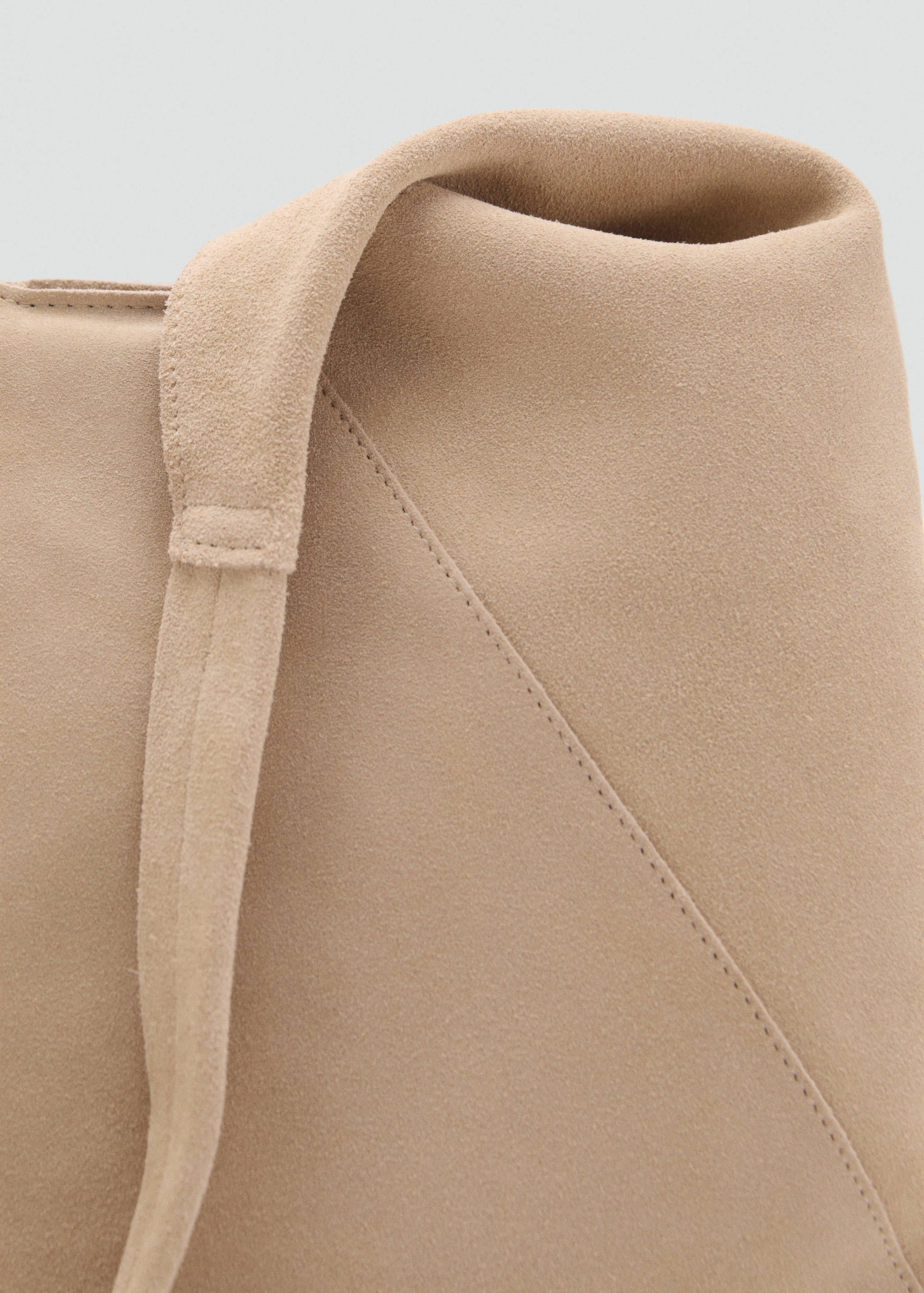 Suede shoulder bag - Details of the article 1
