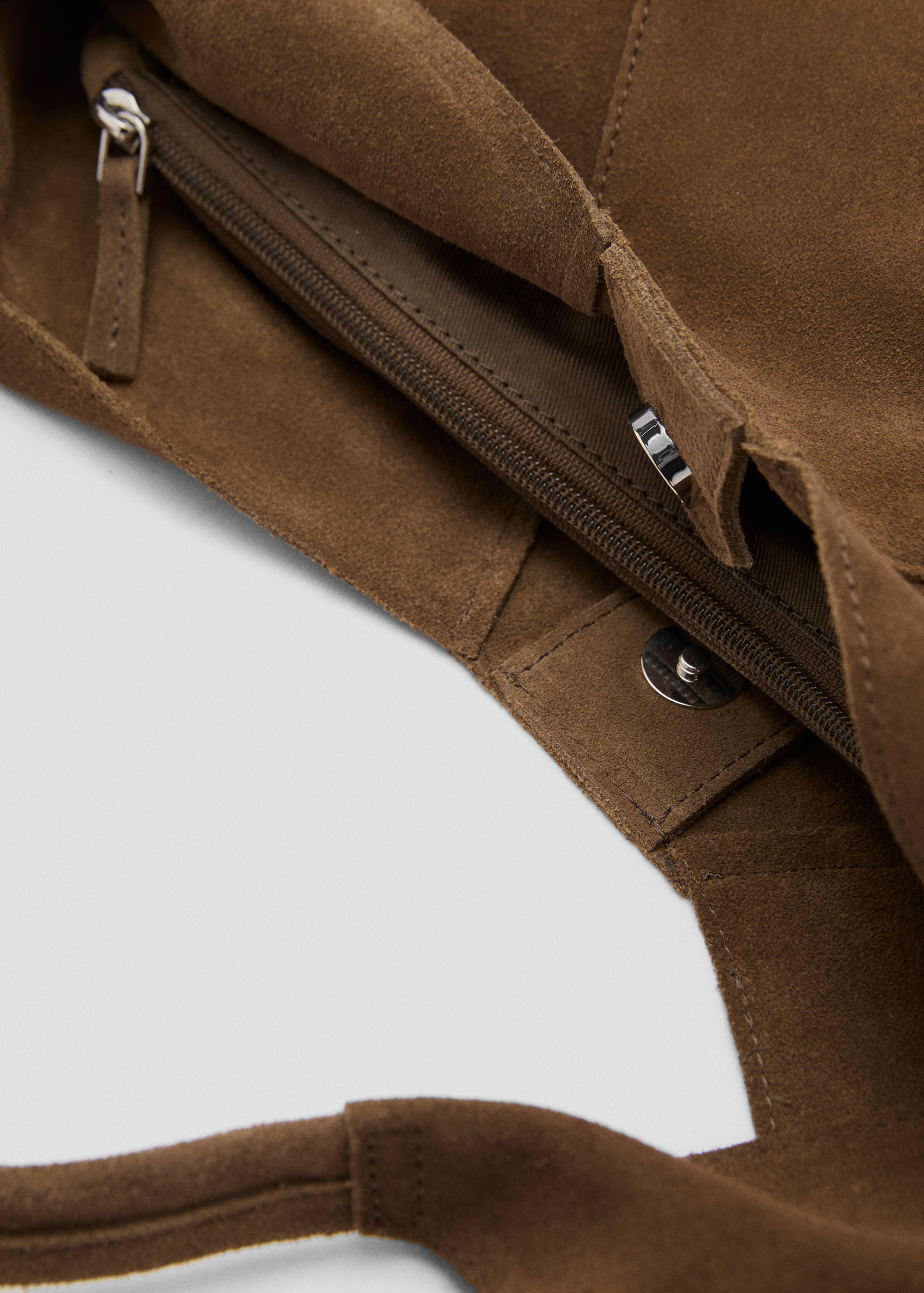 Suede shoulder bag - Details of the article 1