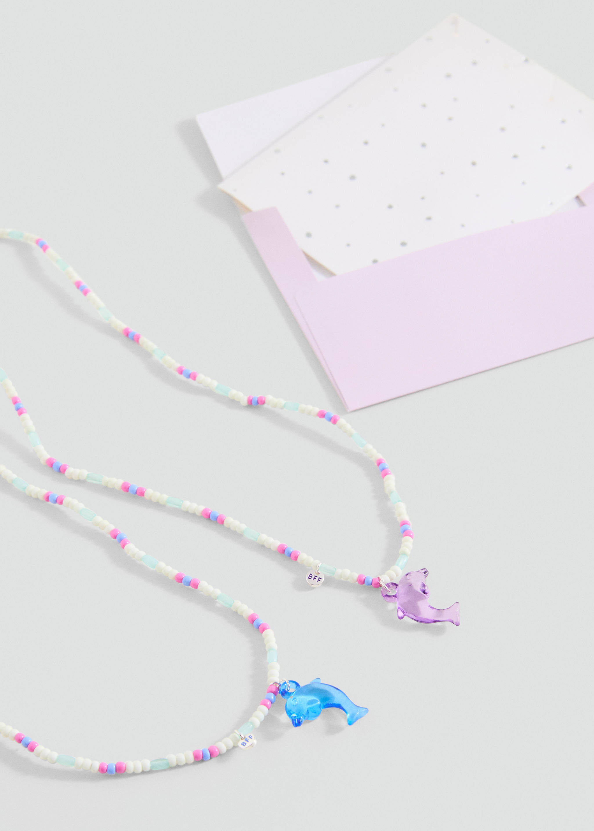 2 pack of necklaces - Details of the article 1