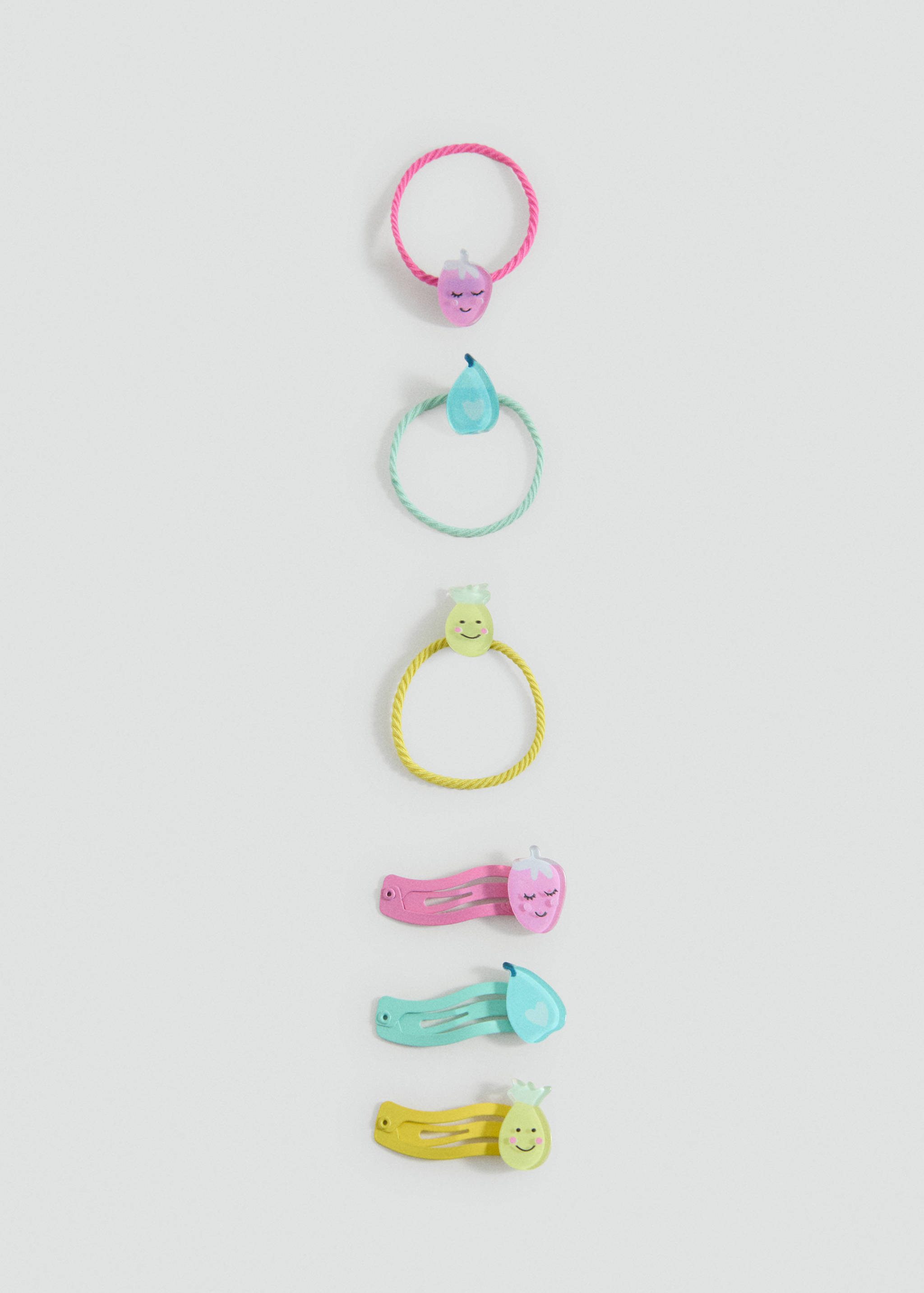 Pack of rubber bands and clips - Article without model