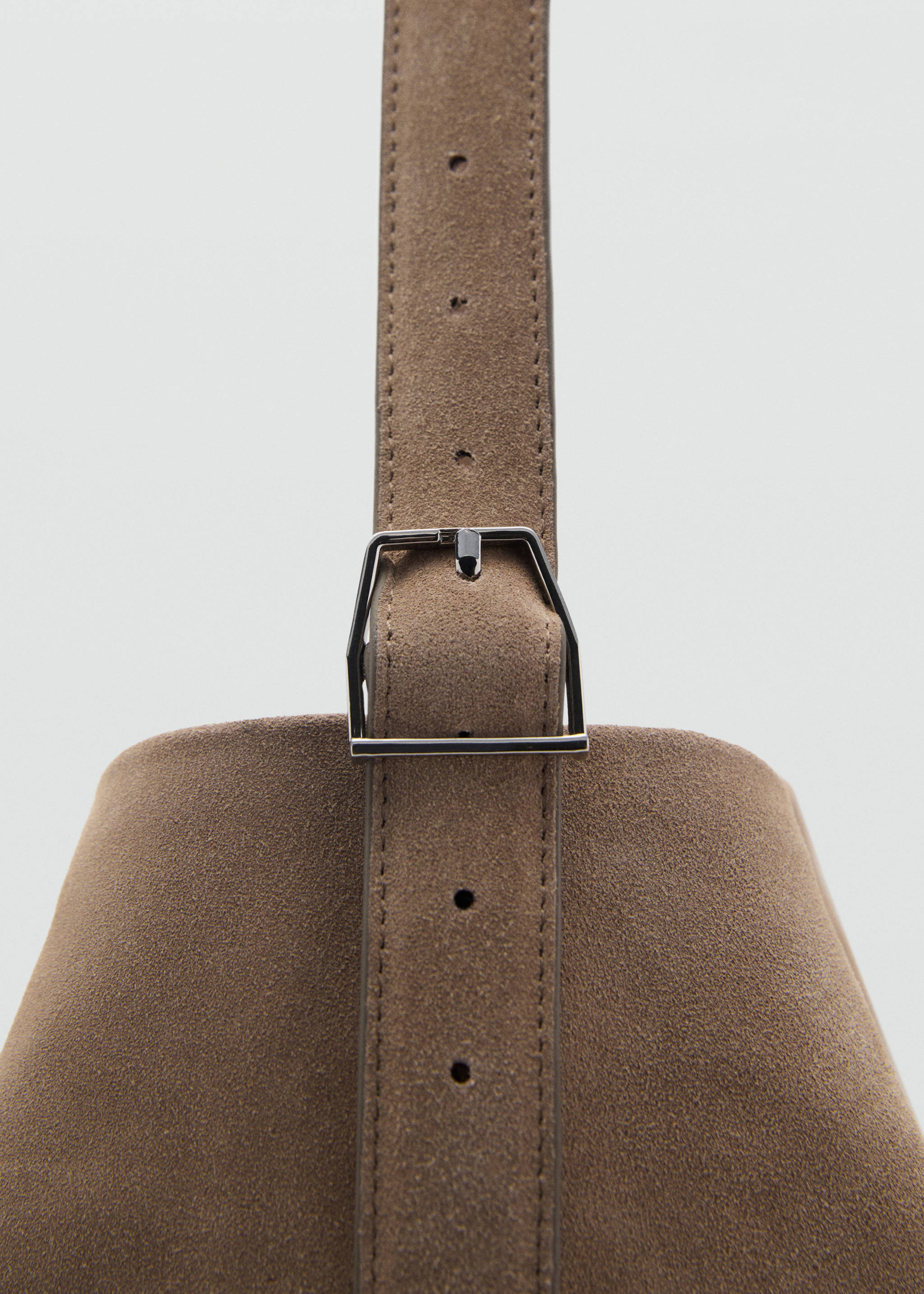 Leather bucket bag - Details of the article 1