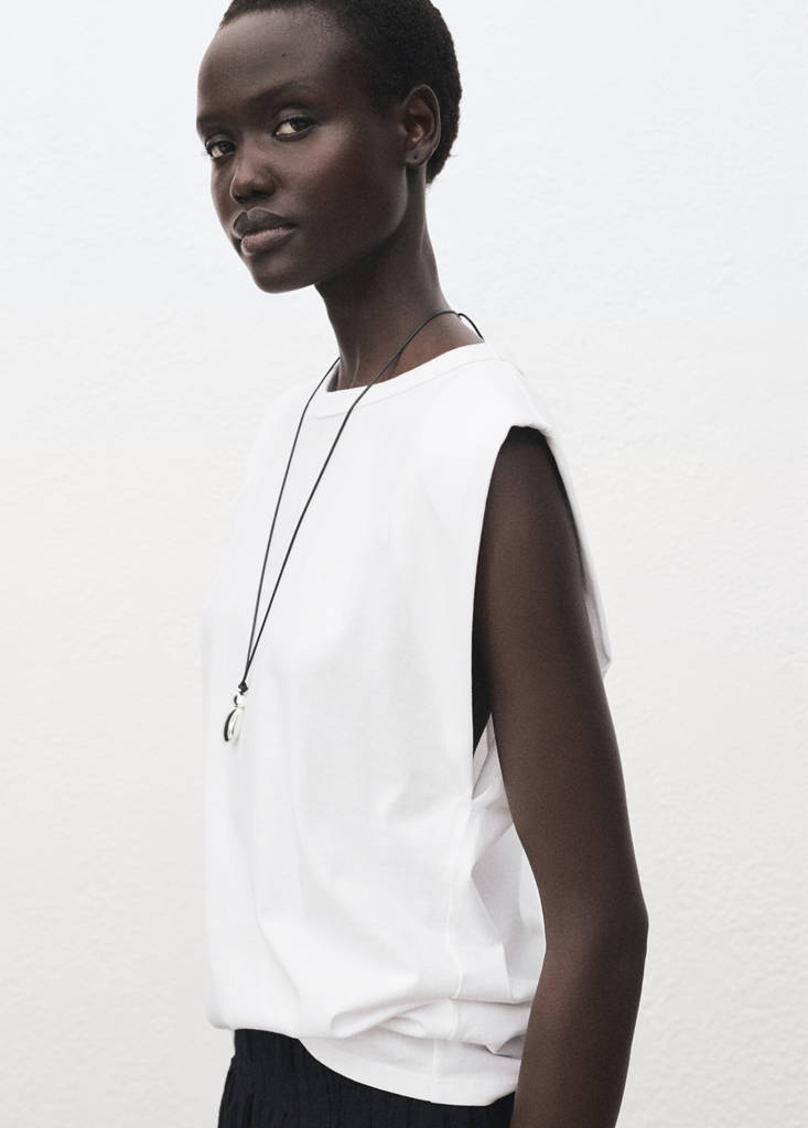 Short-sleeved t-shirt with shoulder pads — White
