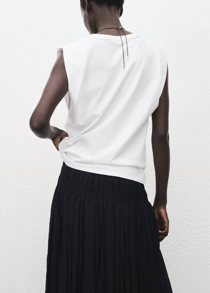 Short-sleeved t-shirt with shoulder pads — White