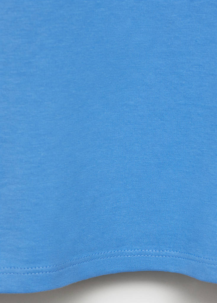 Short-sleeved t-shirt with shoulder pads — Blue