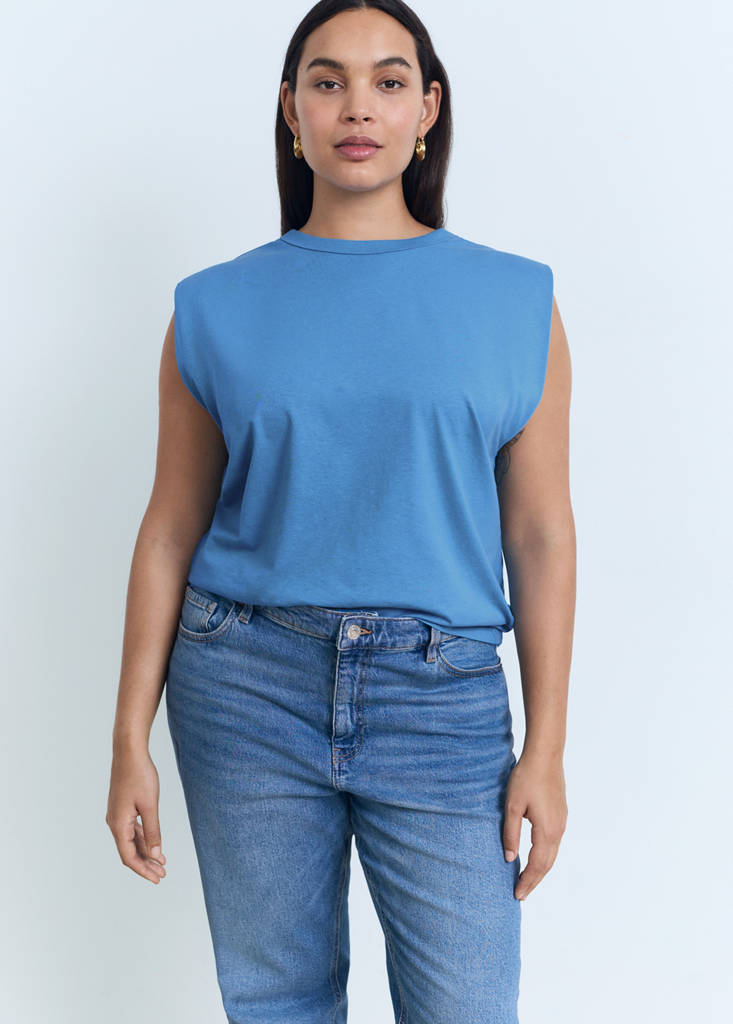 Short-sleeved t-shirt with shoulder pads — Blue