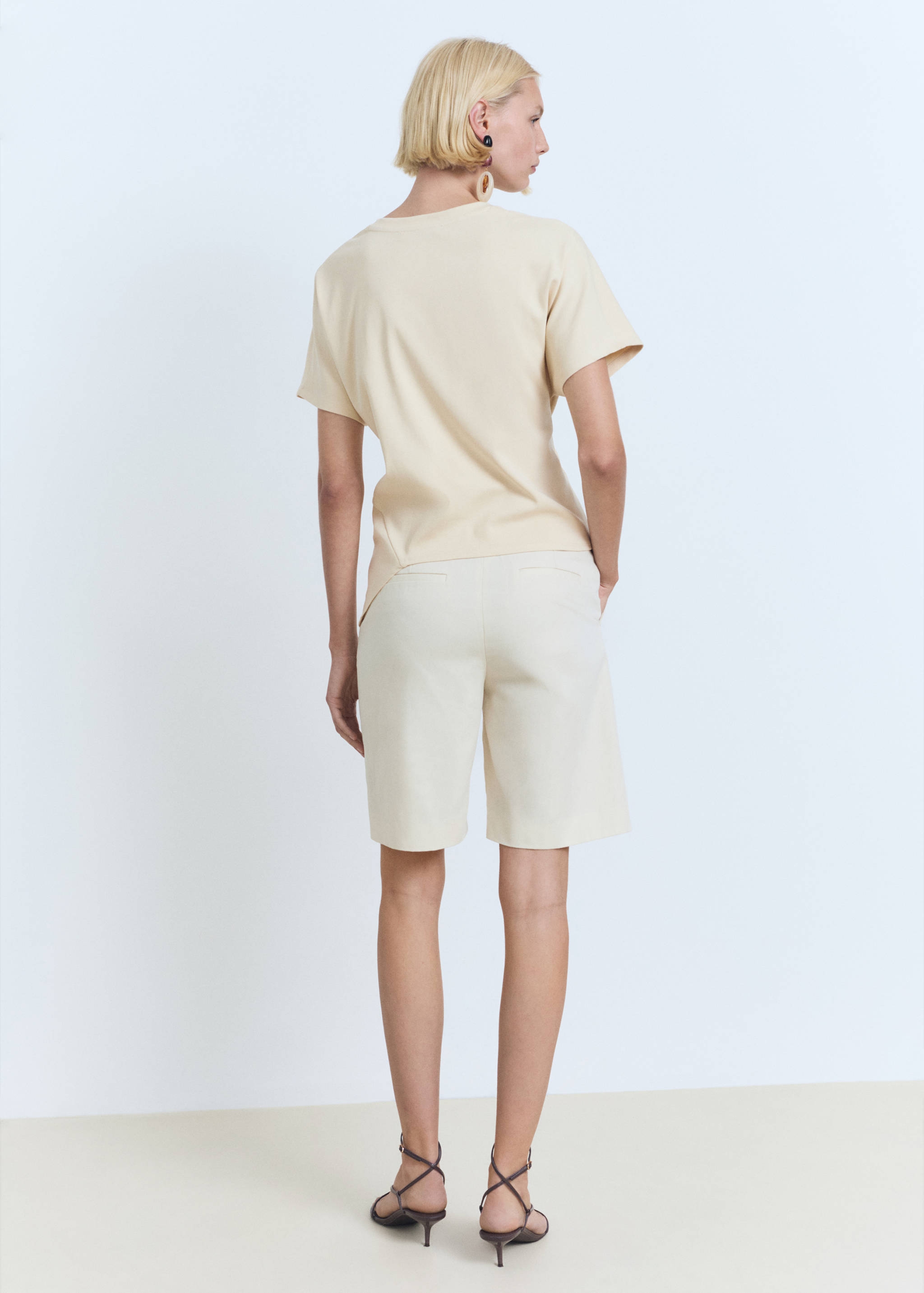 T-shirt de algodão com nó - Verso do artigo