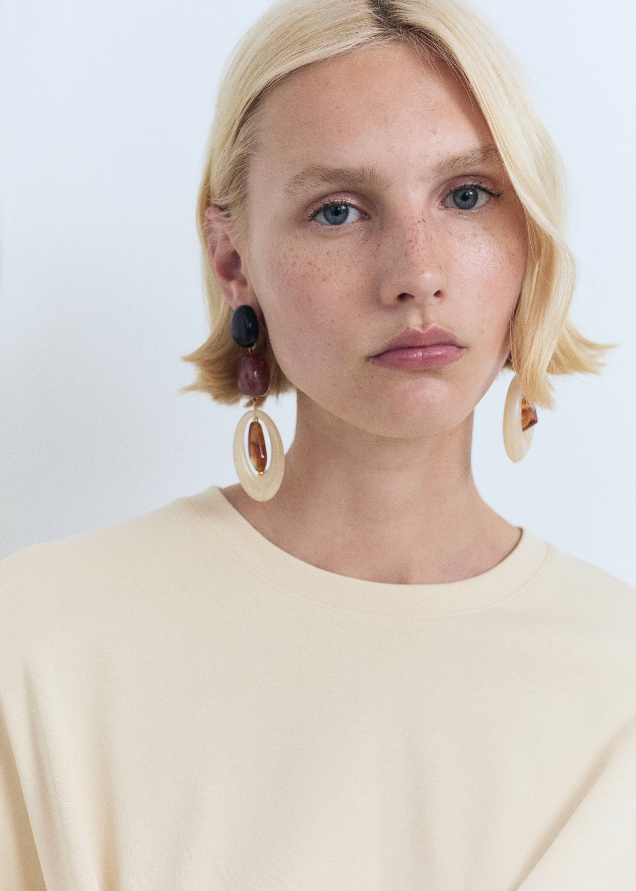 T-shirt de algodão com nó - Pormenor do artigo 1