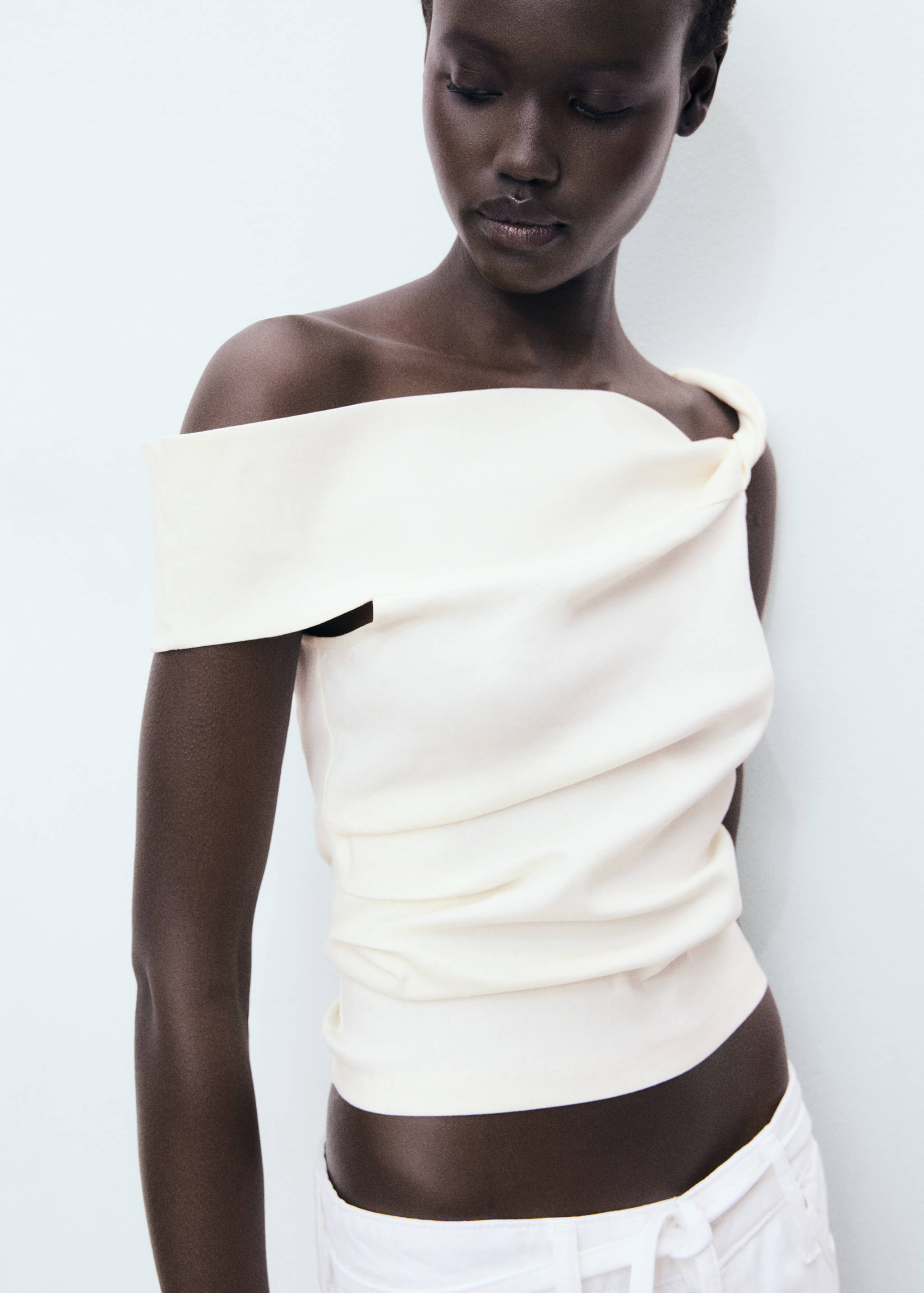 Asymmetrical strapless top - Medium plane