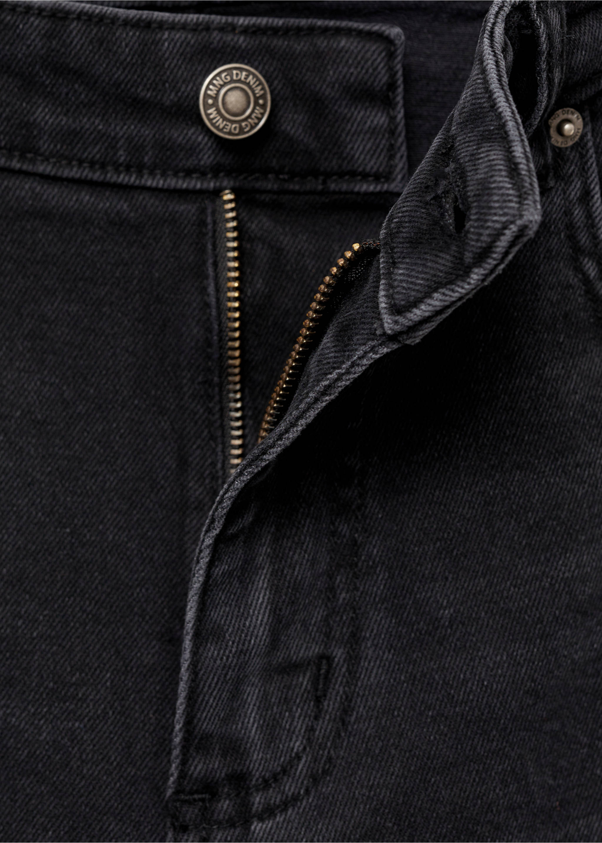 Slim-fit denim bermuda shorts - Details of the article 0, Black denim. Ref: 17031223-00.