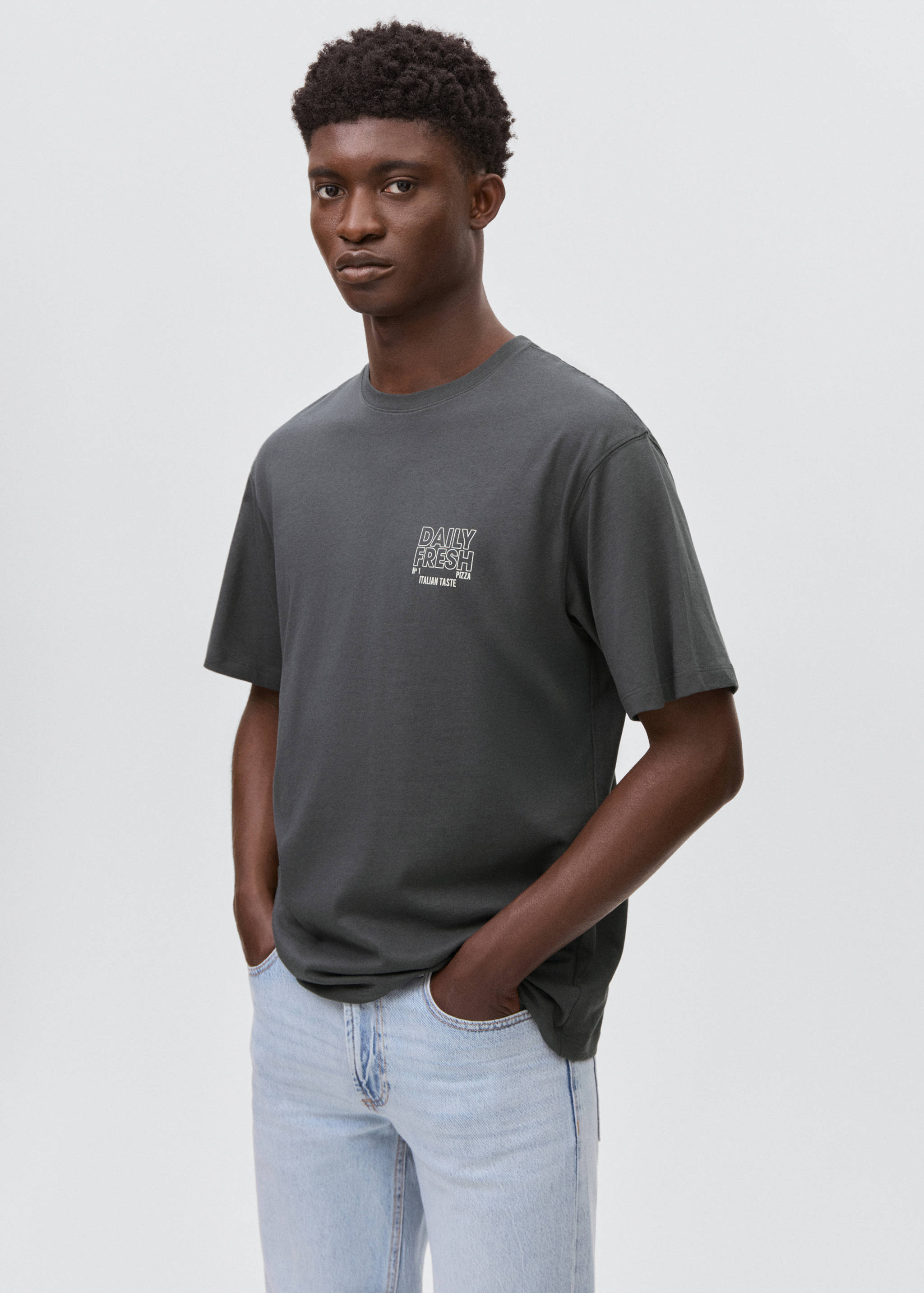 تي شيرت بأكمام قصيرة نمط مطبوع - رؤية وسط