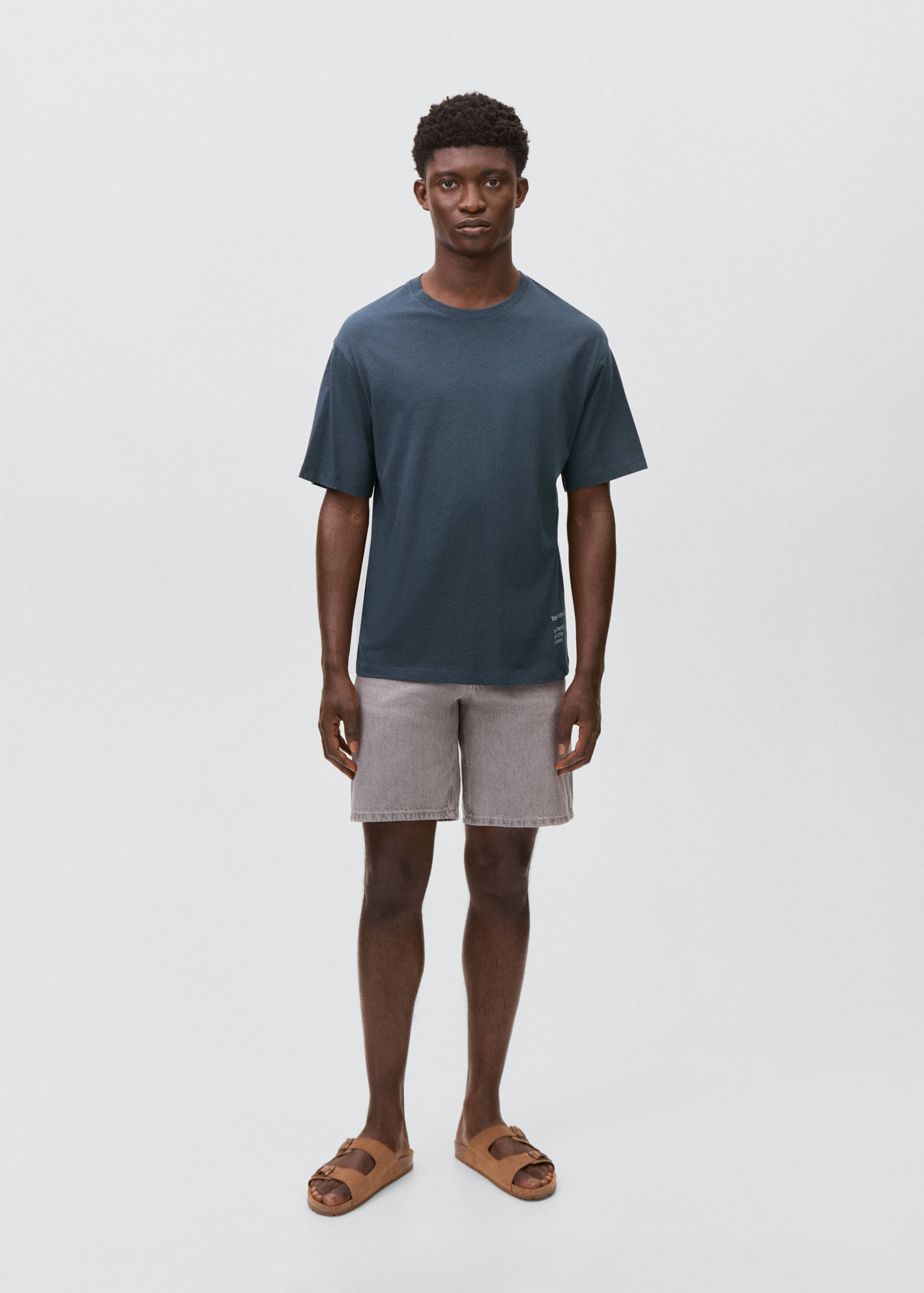 Футболка с принтом - Общий план