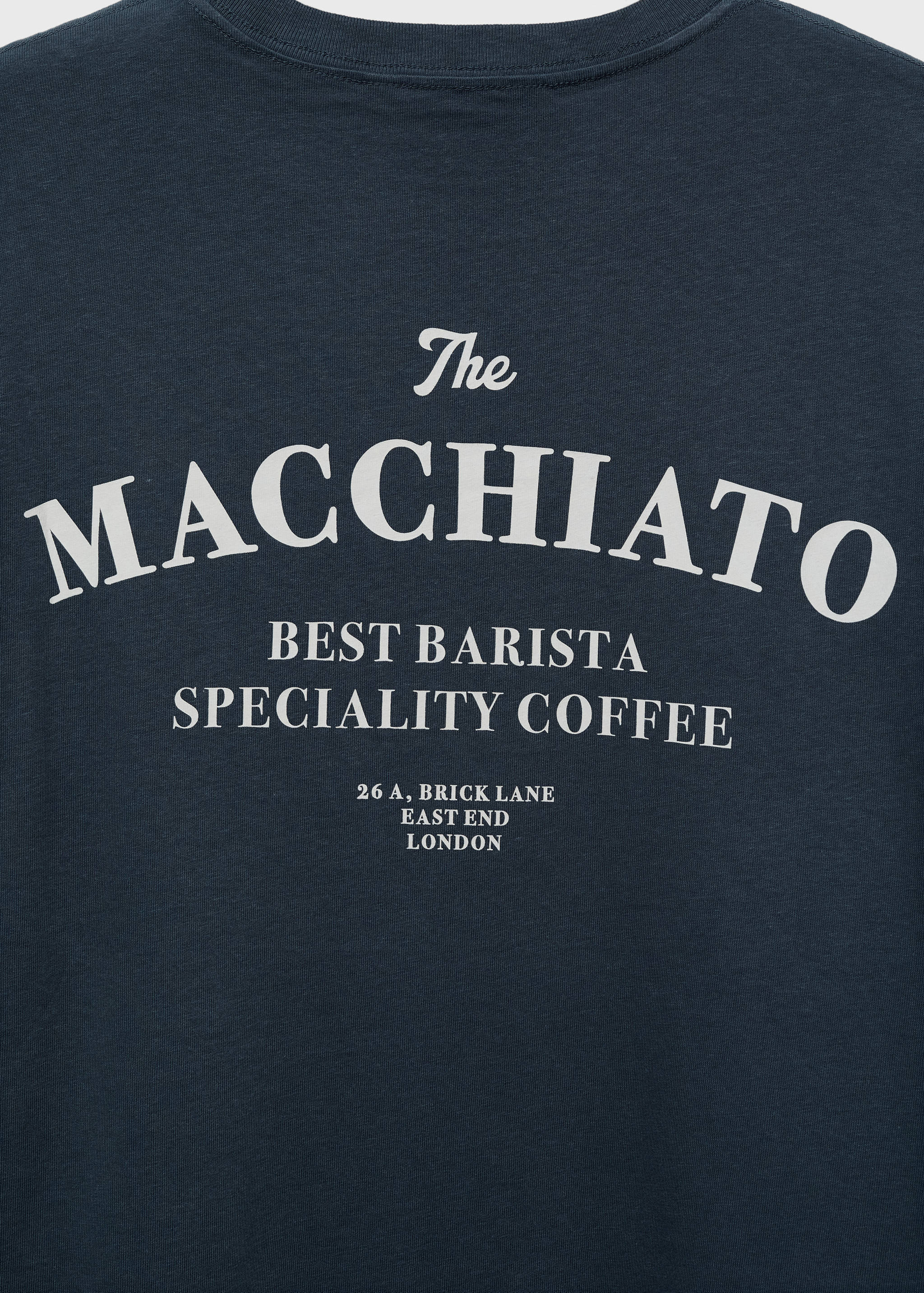 Футболка с принтом - Деталь изделия 8