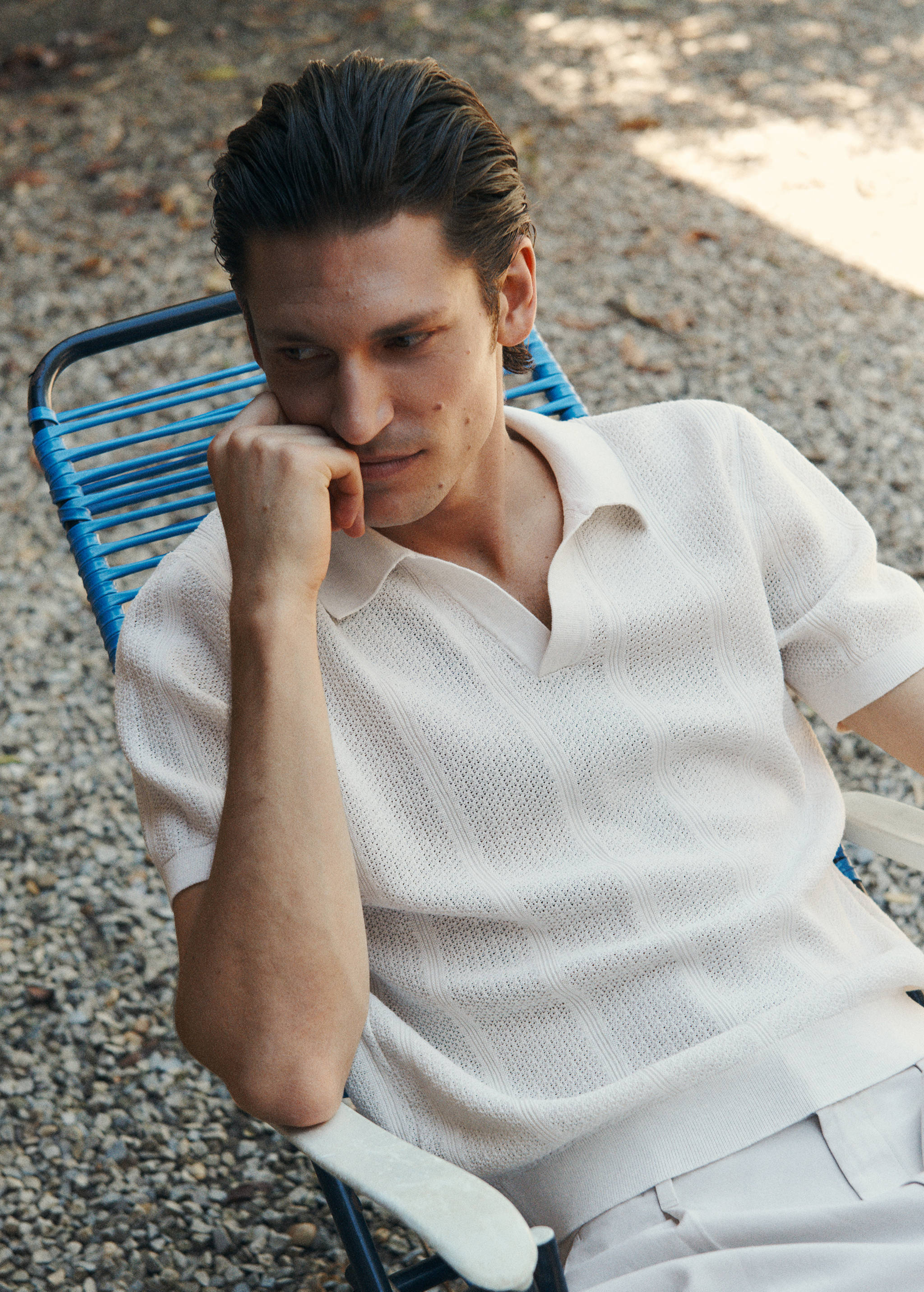 Knitted cotton polo shirt with lace pattern - Details of the article 3