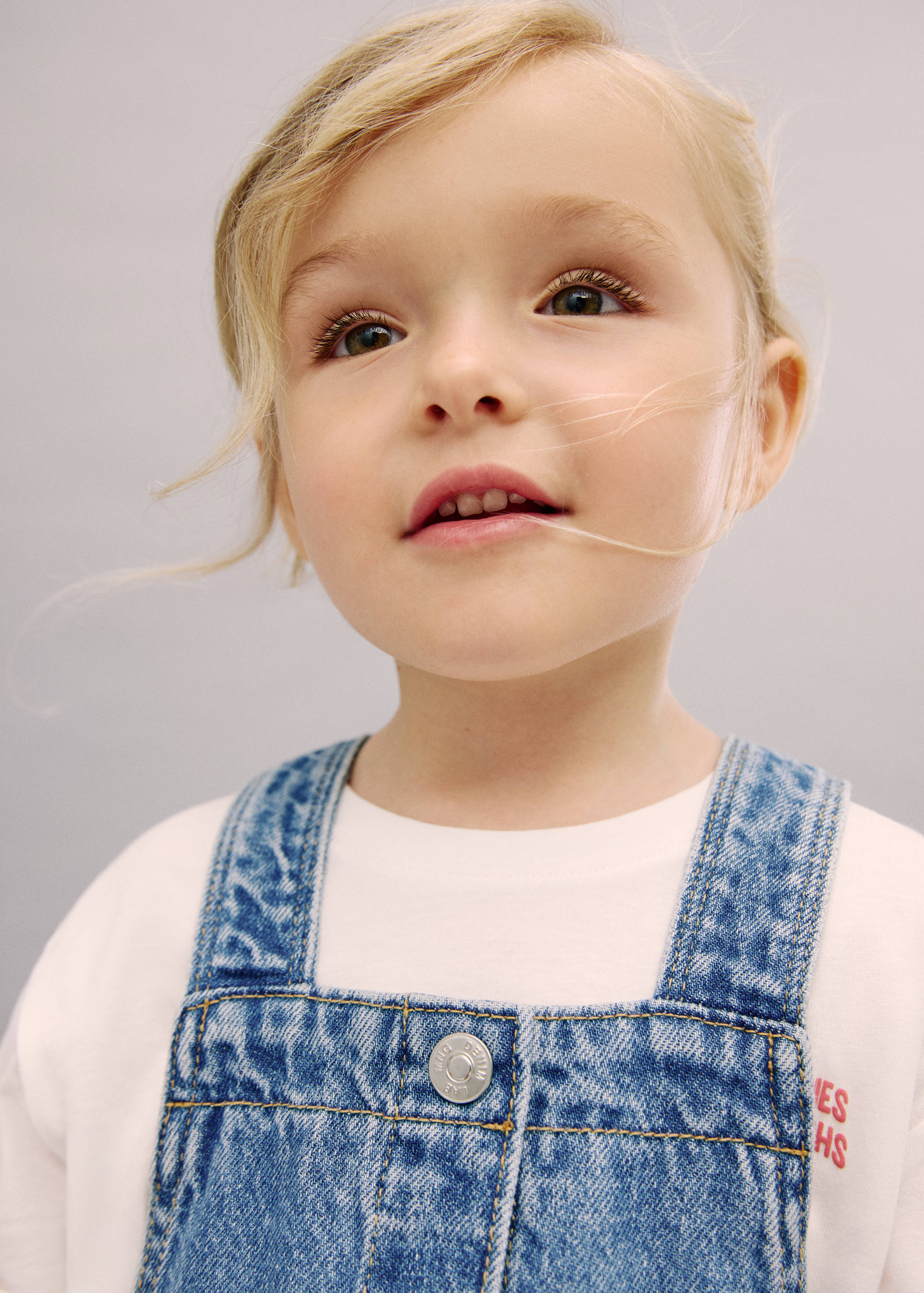 Denim buttons pichi - Details of the article 1