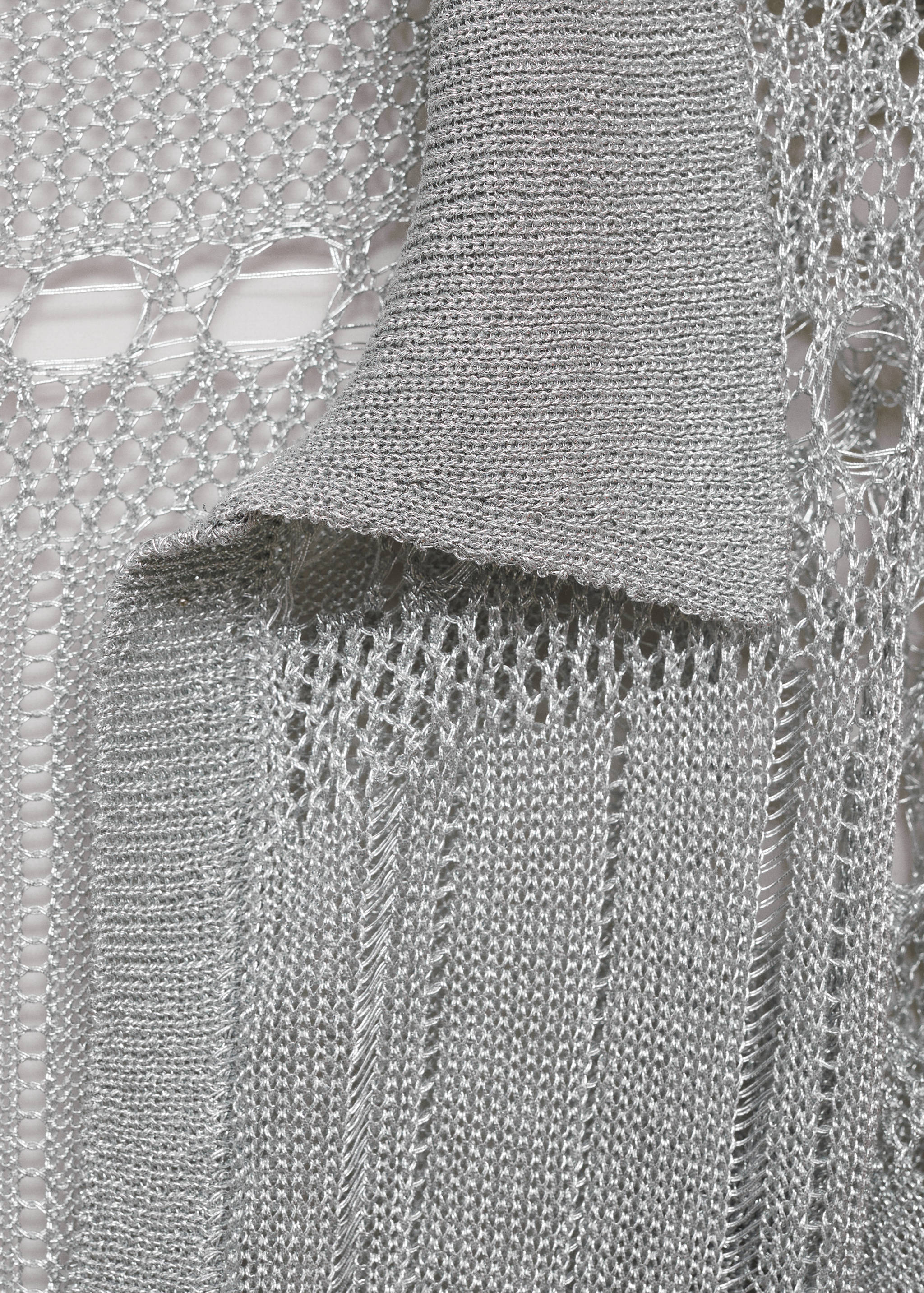 Lurex-Kleid mit Cut-Out-Details - Detail des Artikels 8