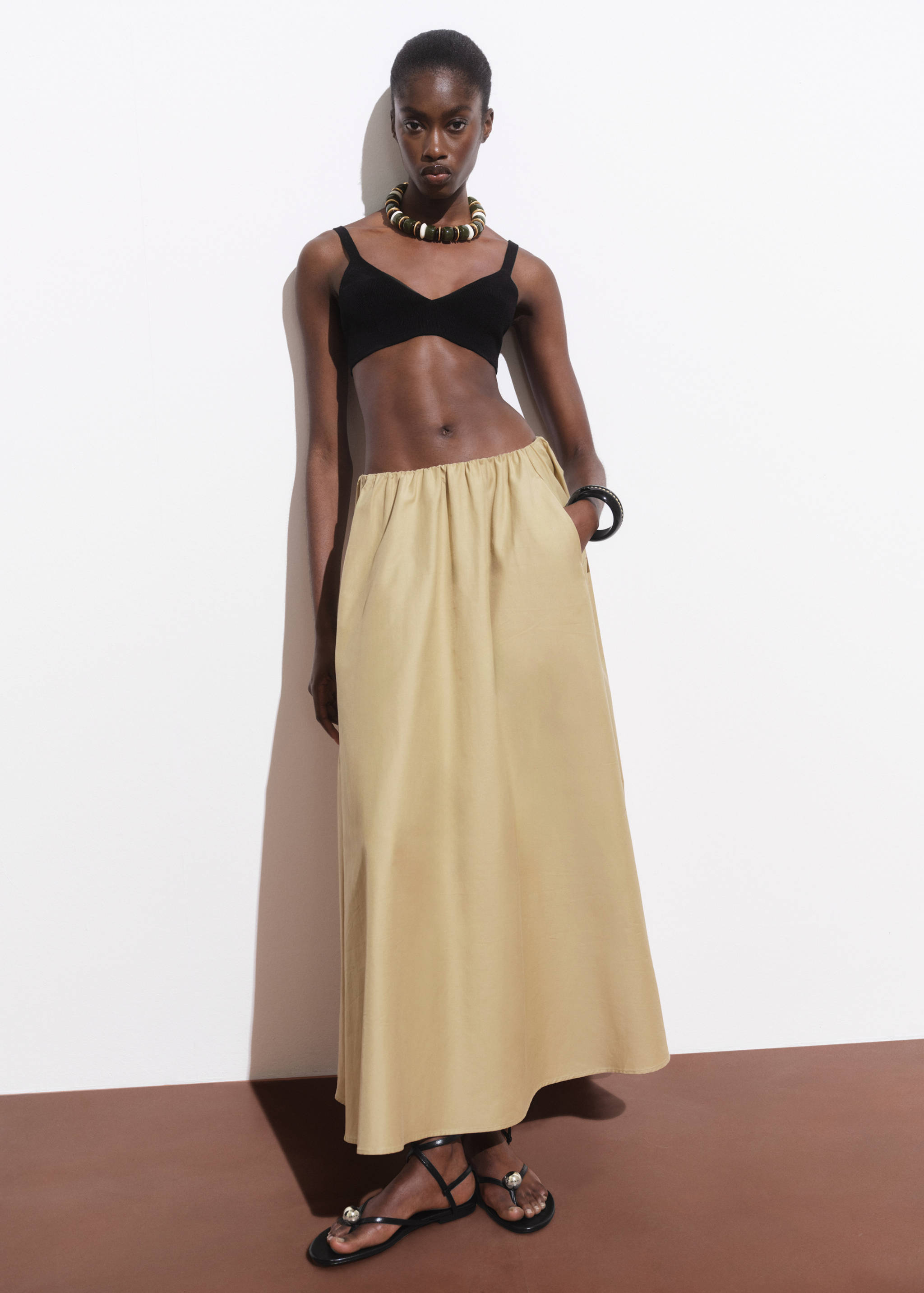 Knitted crop top - General plane