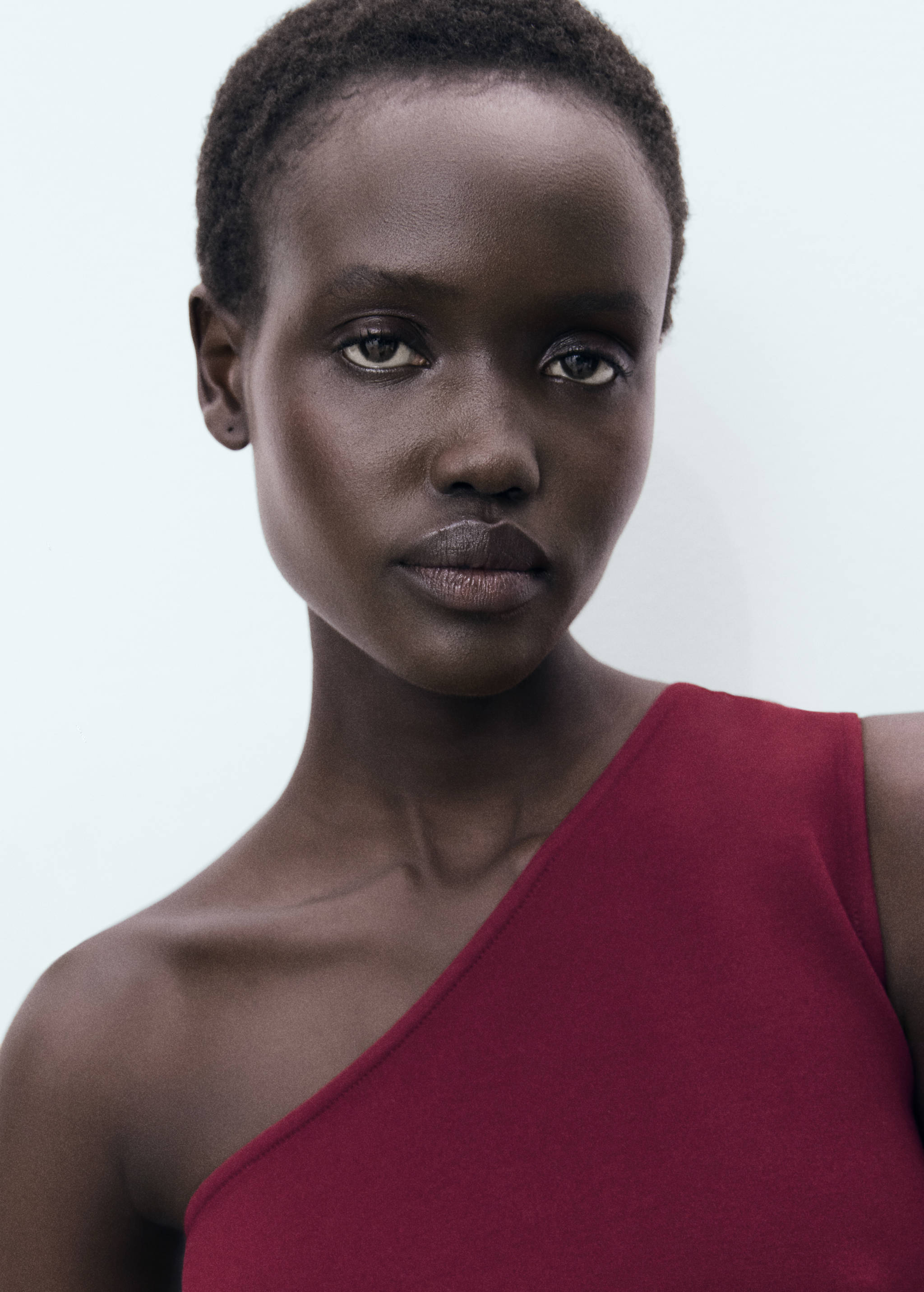 Asymmetrical draped top - Details of the article 1