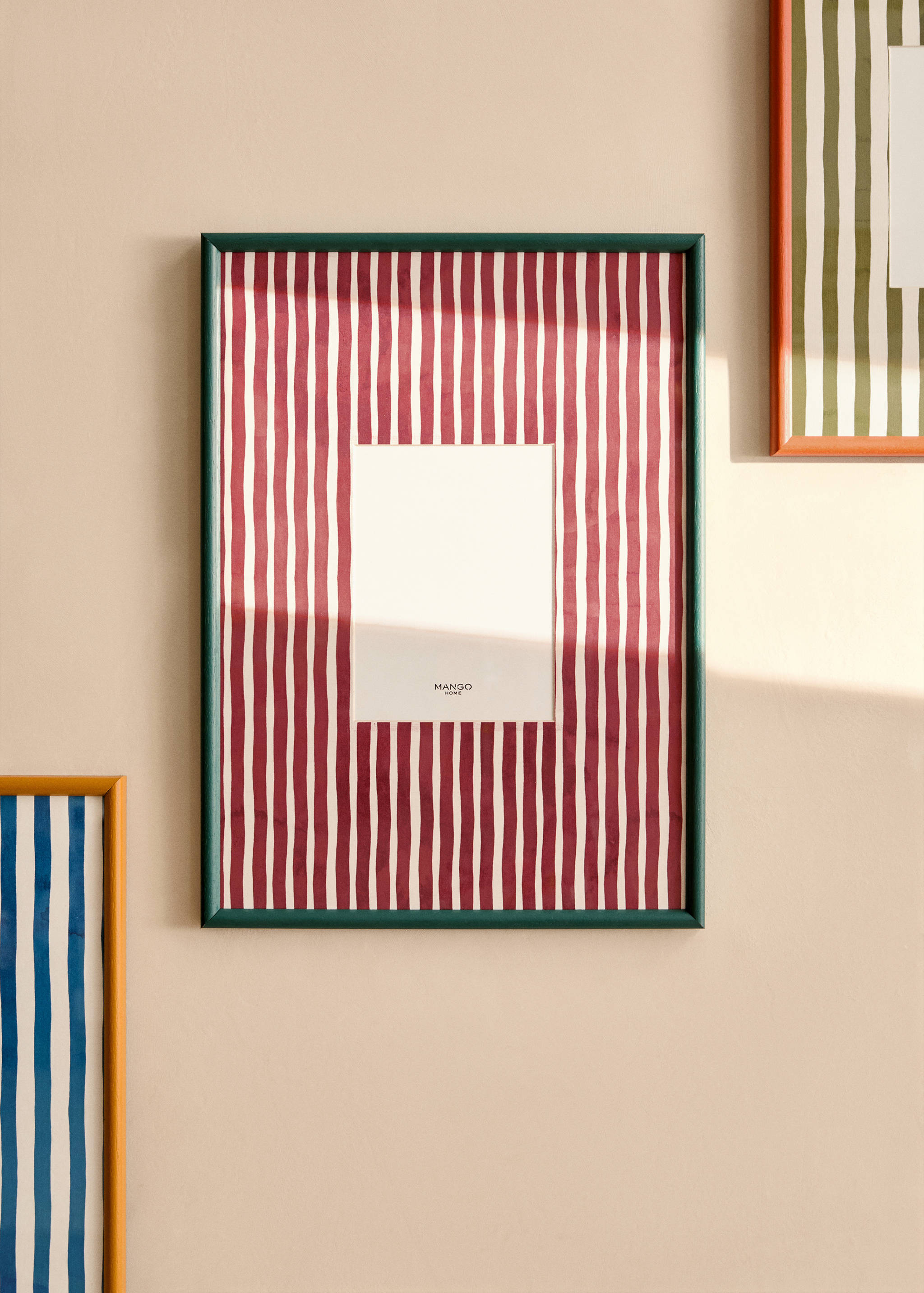 Wooden frame with large lines - General plane