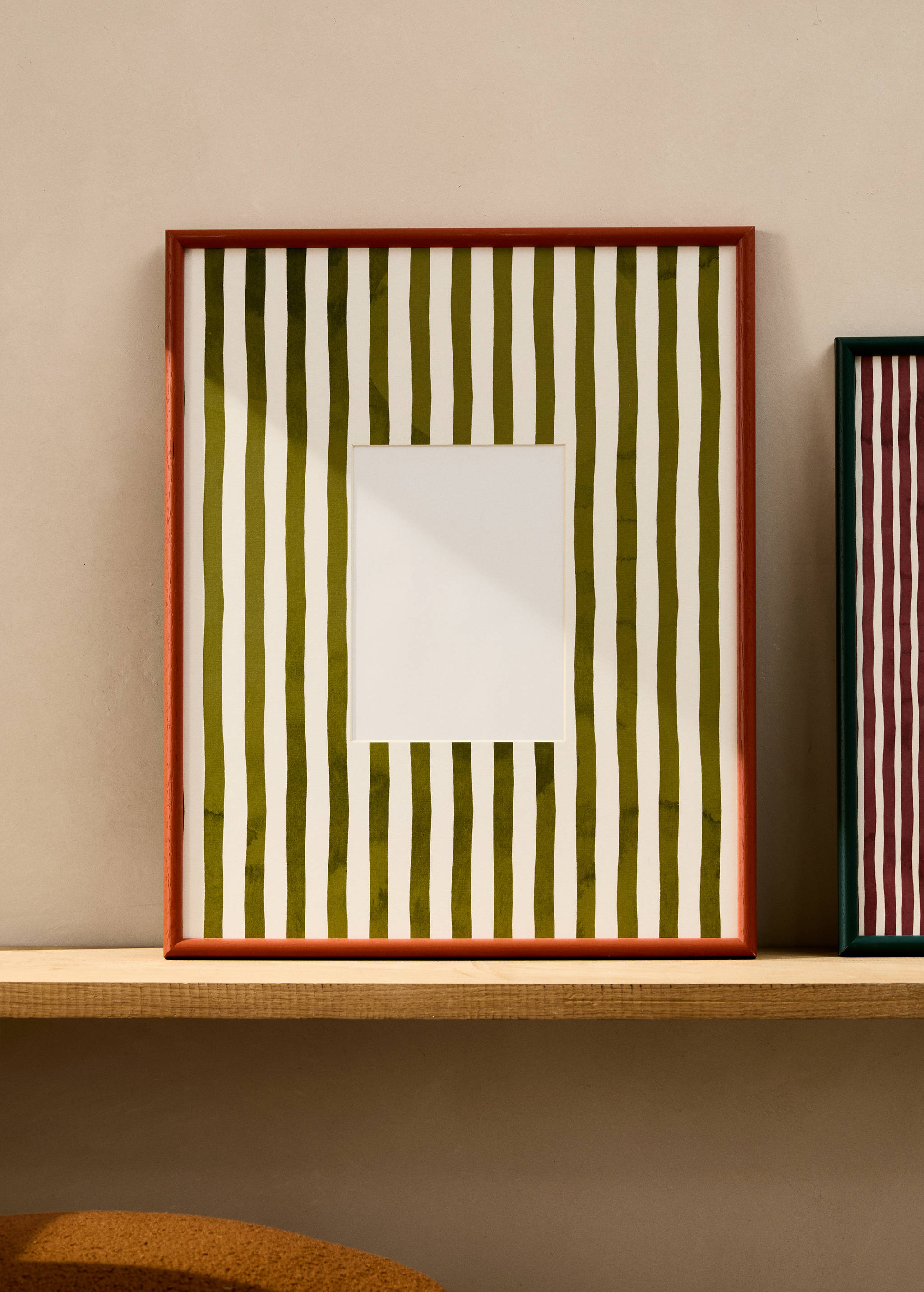 Wooden frame with large lines - General plane