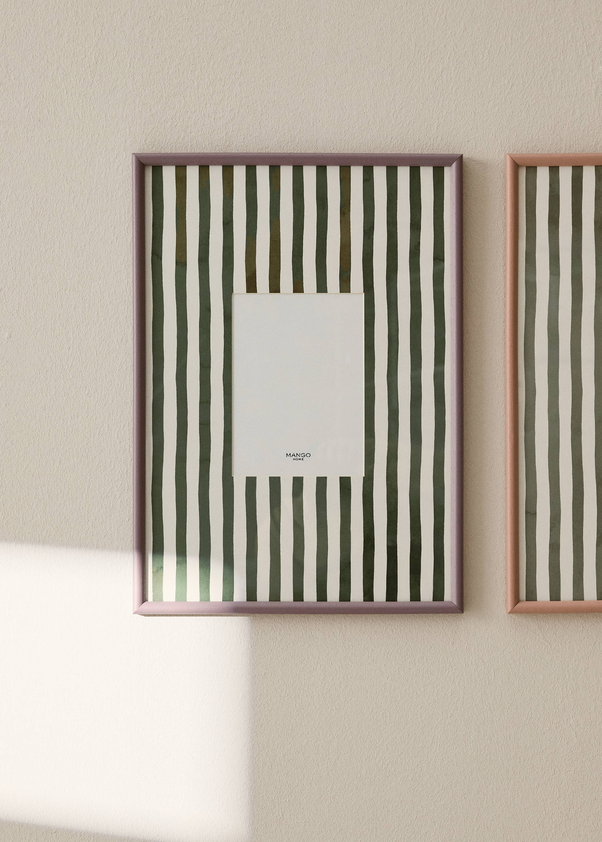 Wooden frame with large lines - General plane