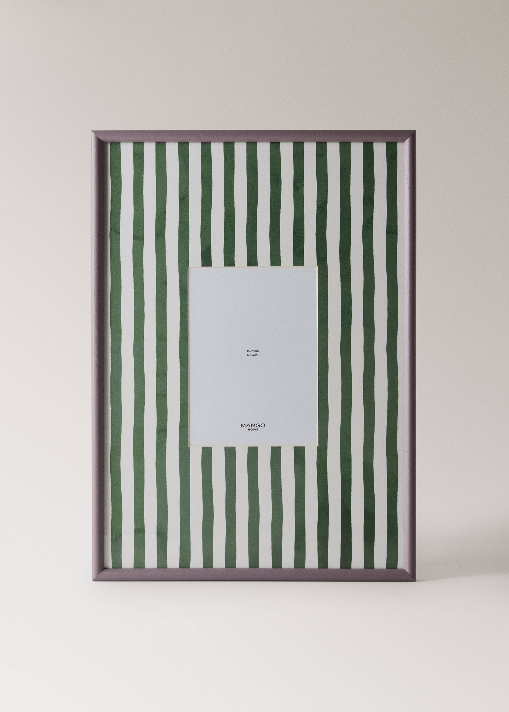 Wooden frame with large lines - Article without model