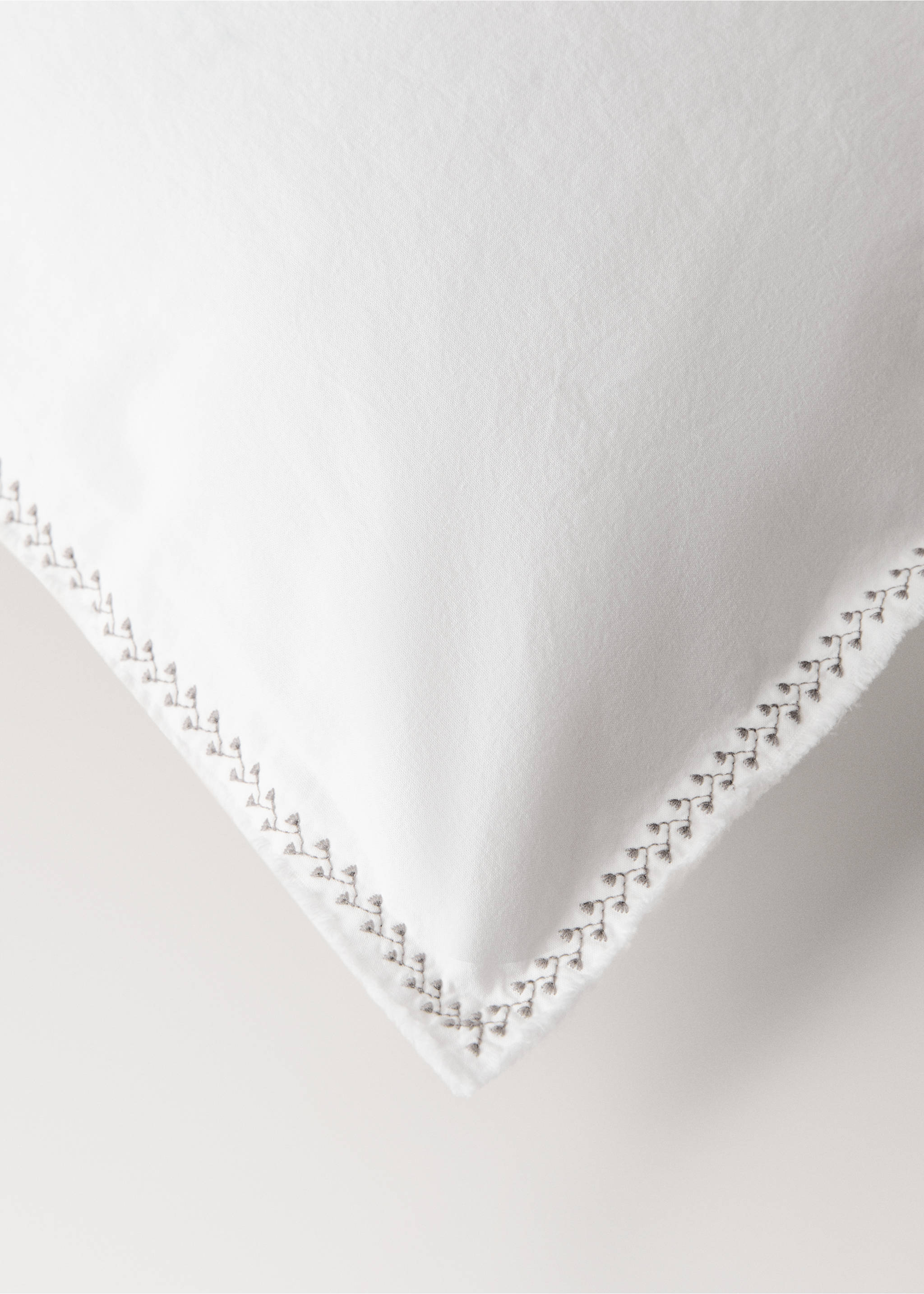 Washed percale cotton duvet cover with zigzag stitching for 135/140 cm bed - Details of the article 3, Off White. Ref: 17031526-00.
