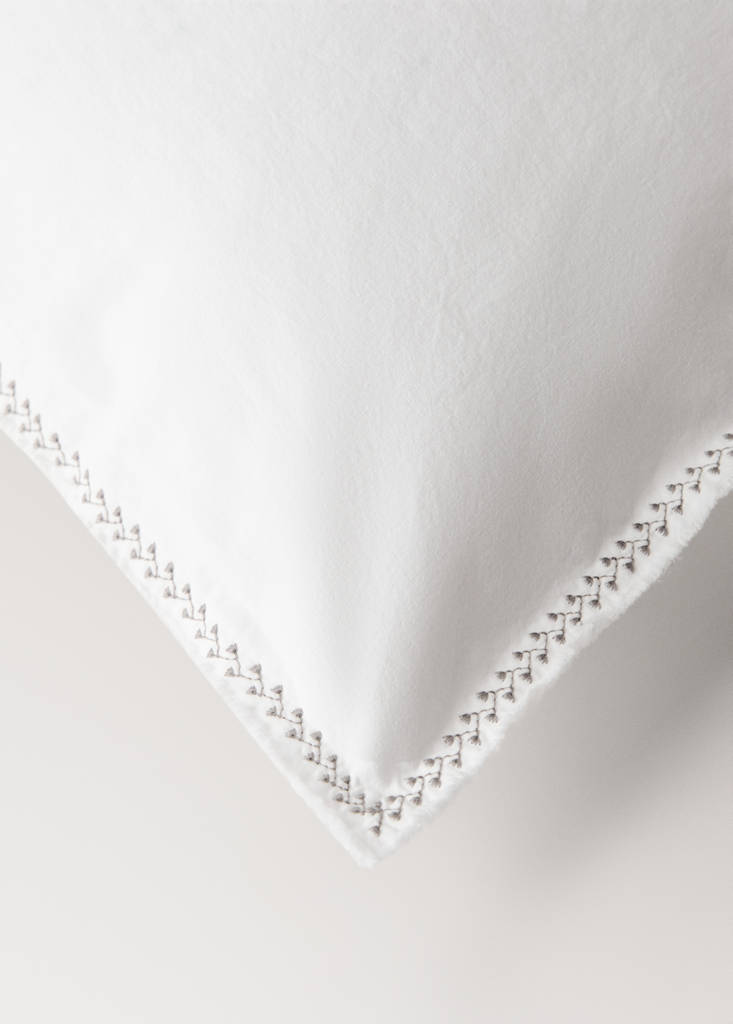 Washed percale cotton duvet cover with zigzag stitching for 180/200 cm bed — Off White