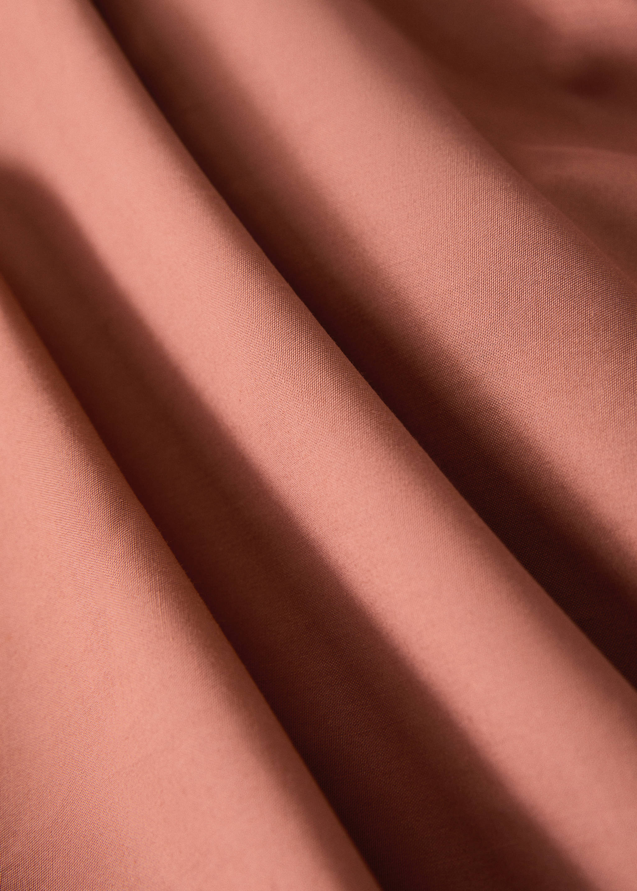 200-thread count percale cotton top sheet with contrasting overlock for 90 cm bed - Details of the article 3