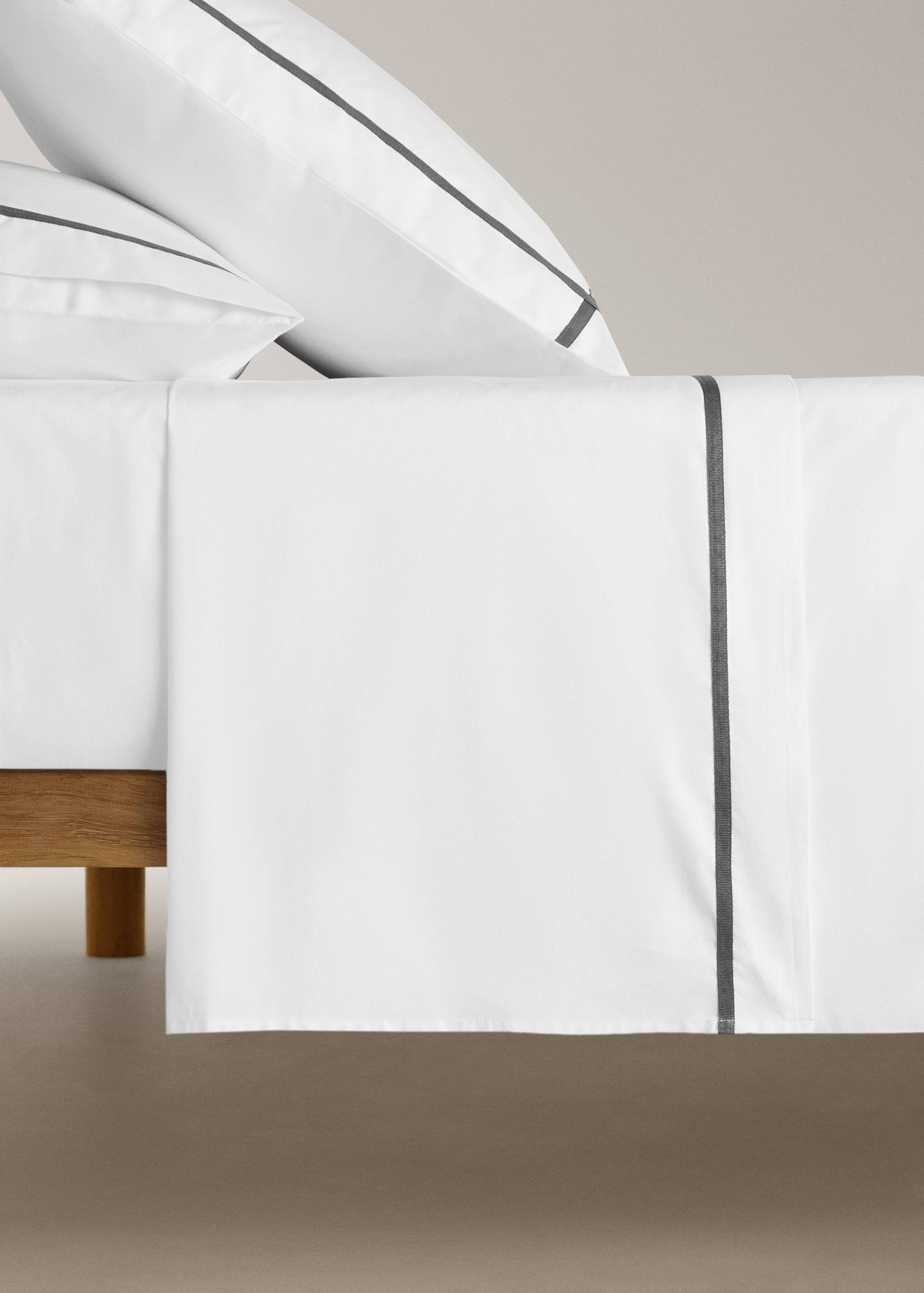 200-thread count percale cotton top sheet for 180/200 cm bed - Article without model