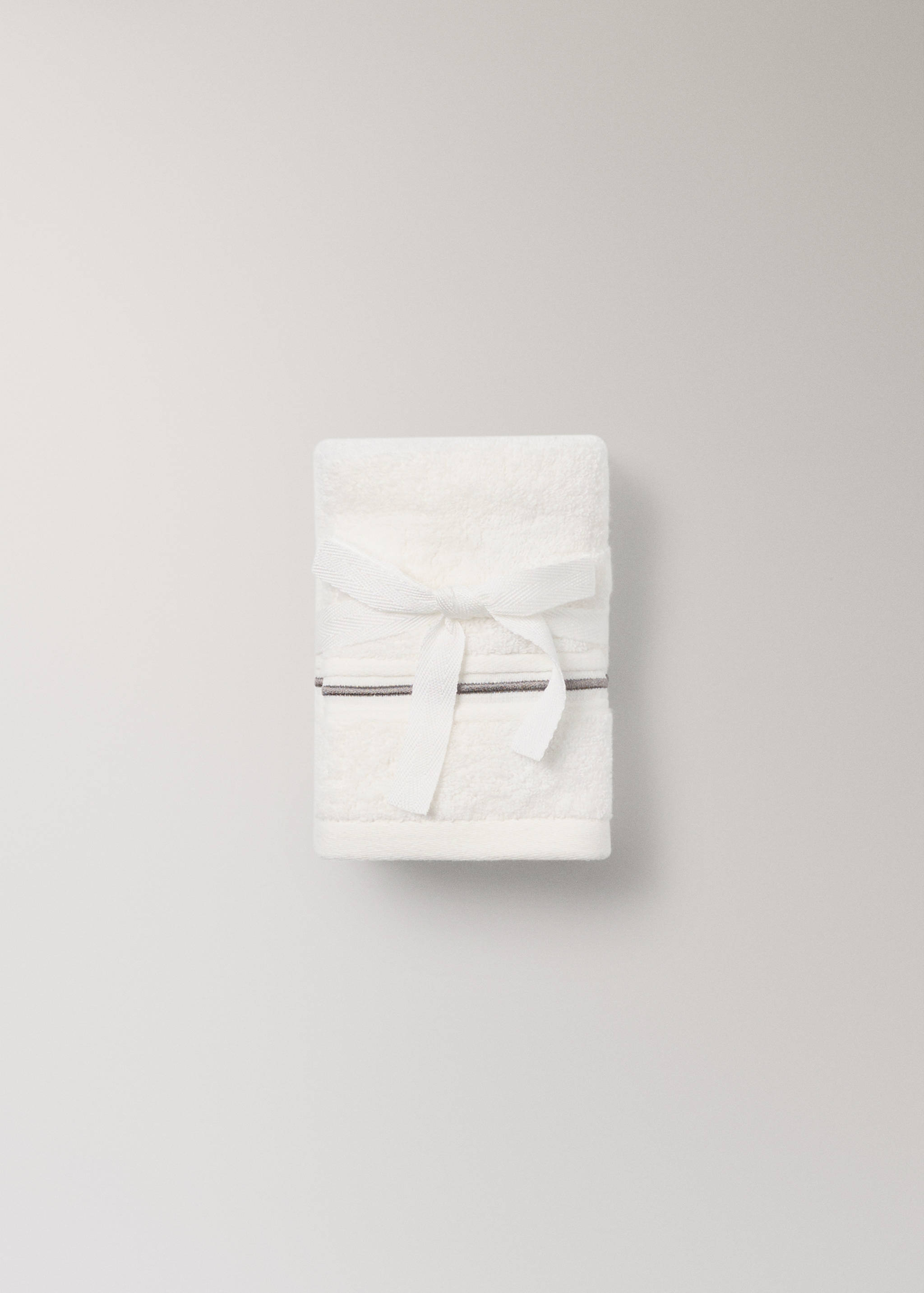 Set de 3 prosoape din bumbac cu feston brodat - Detaliu al articolului 4