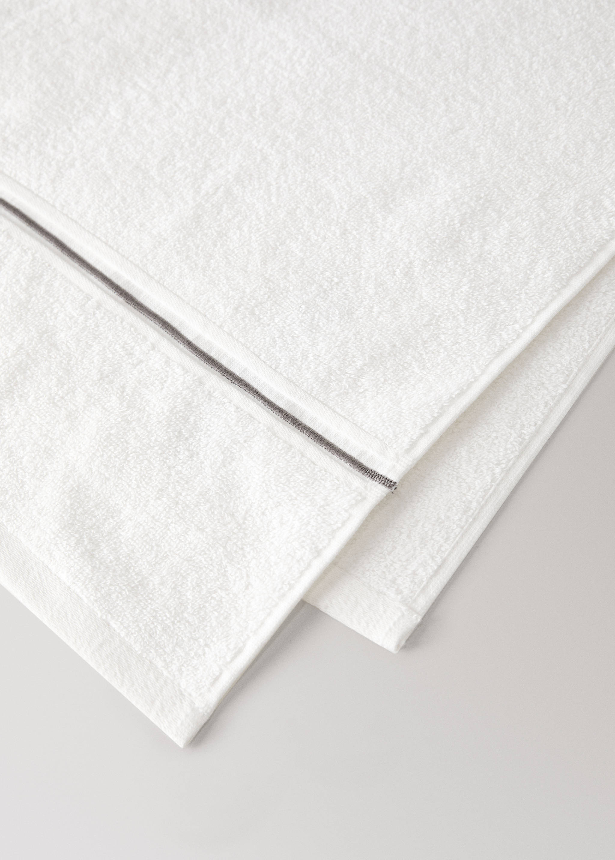 Handtuch aus Baumwolle mit besticktem Muschelsaum - Detail des Artikels 1