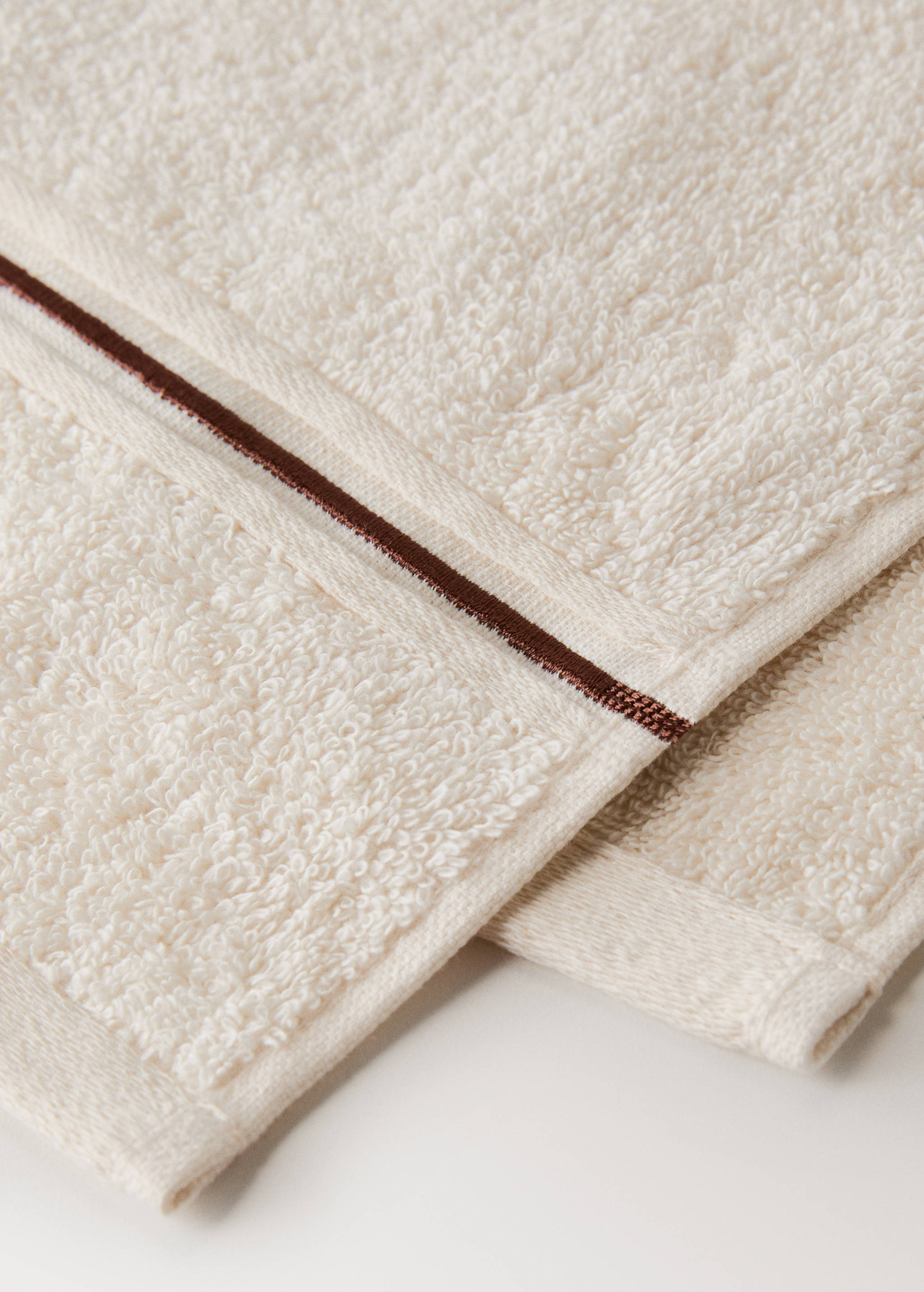 Handtuch aus Baumwolle mit besticktem Muschelsaum - Detail des Artikels 1