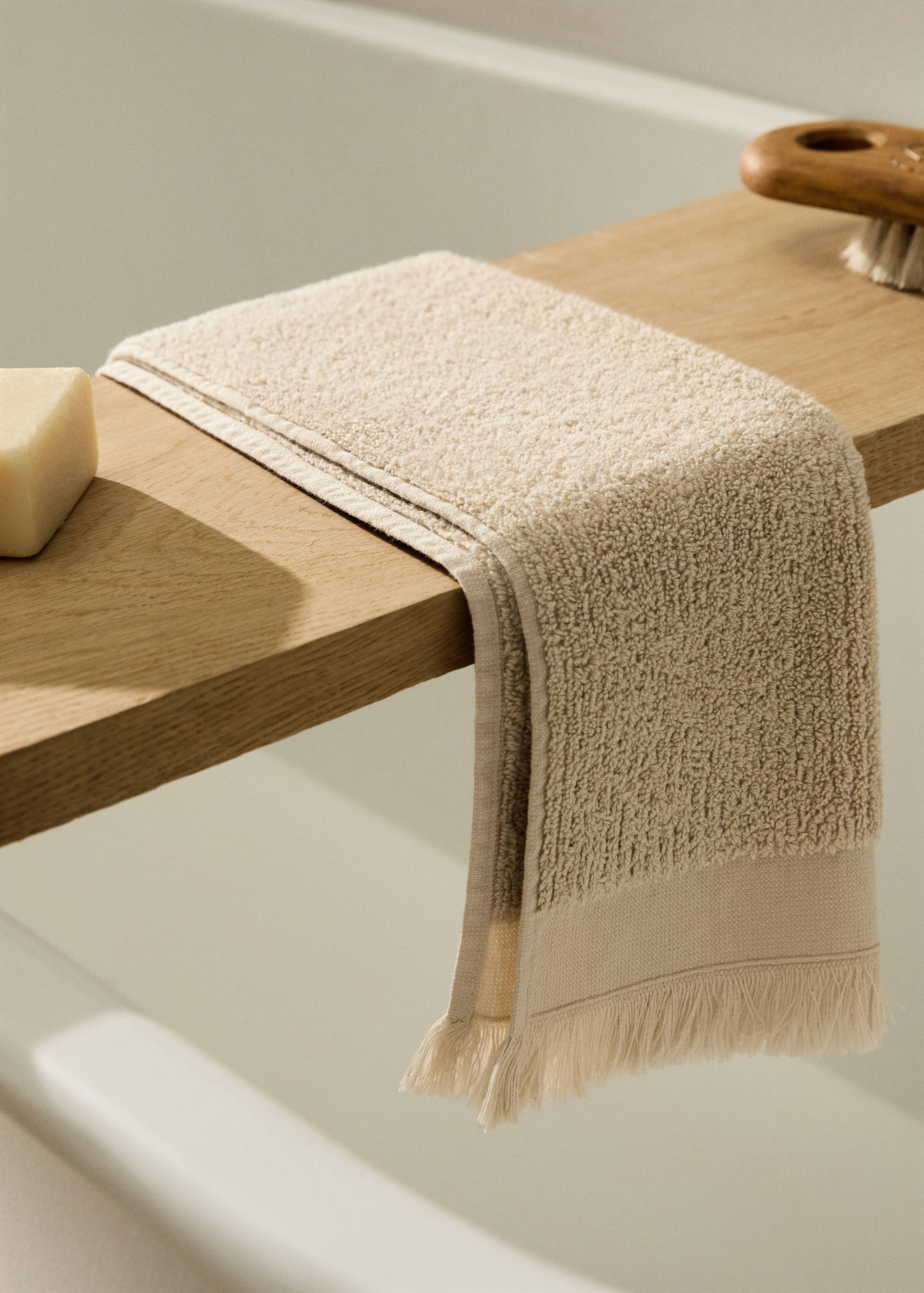 Textured guest towel with fringes - General plane