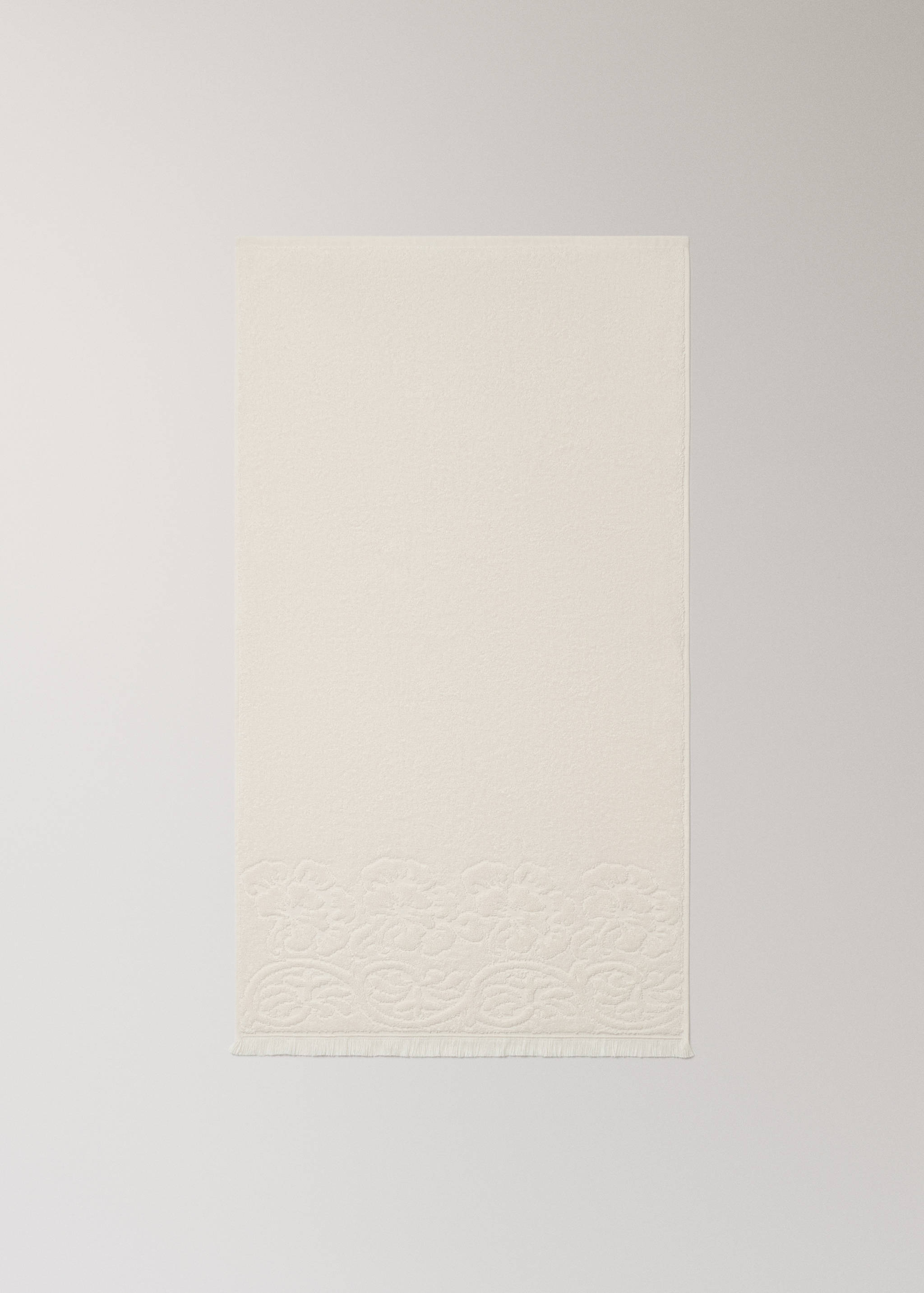 Washbasin towel with floral trim - Details of the article 4