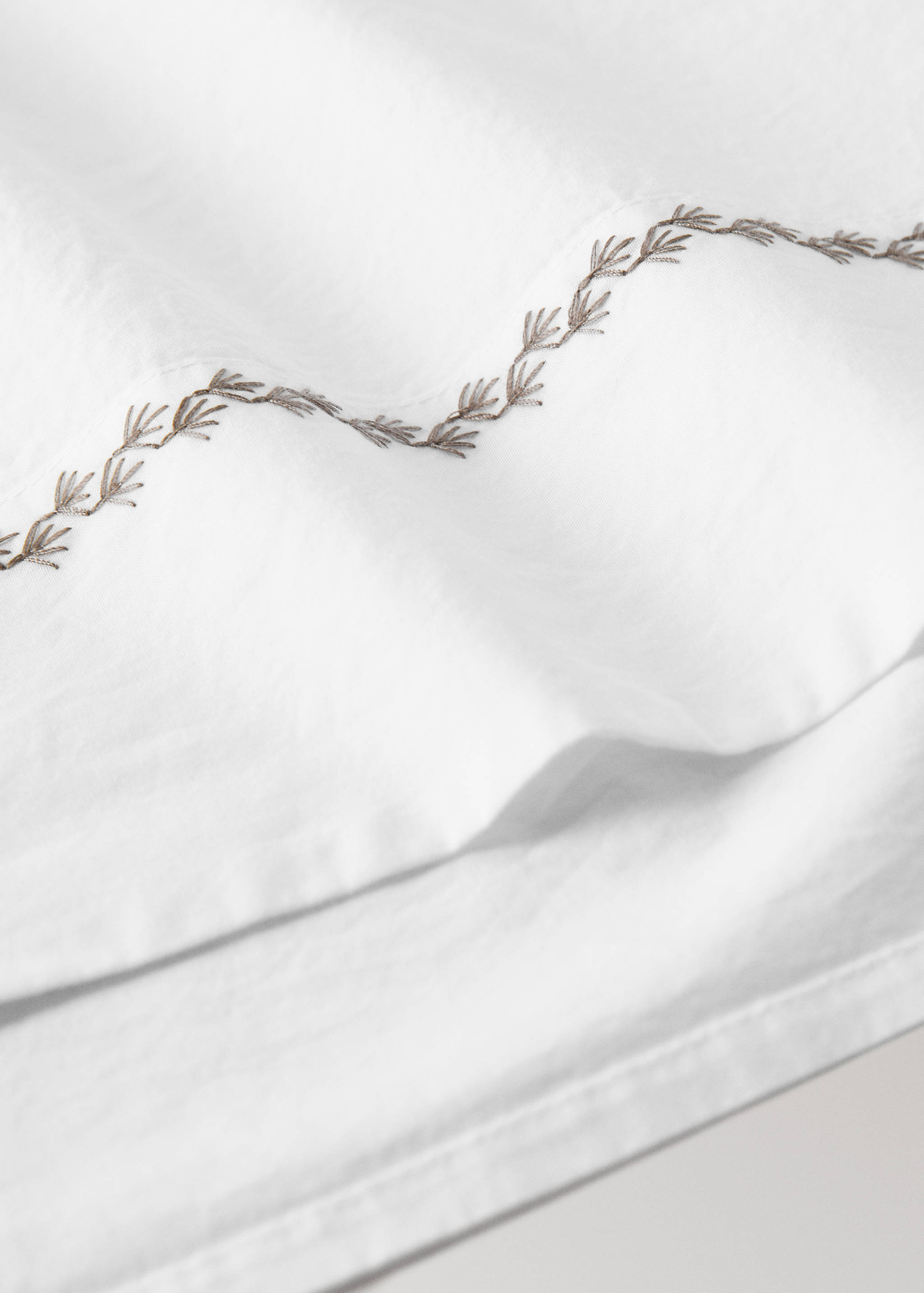 Percale cotton children's top sheet with embroidered detail for 90 cm bed - Details of the article 1