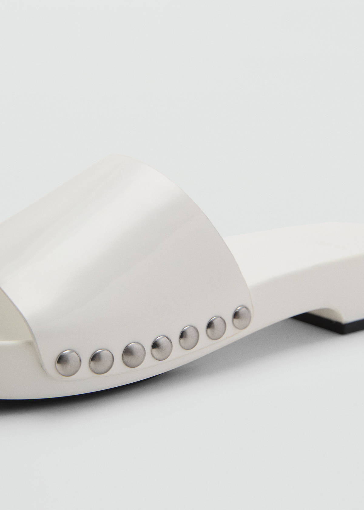 Studded leather sandals — White