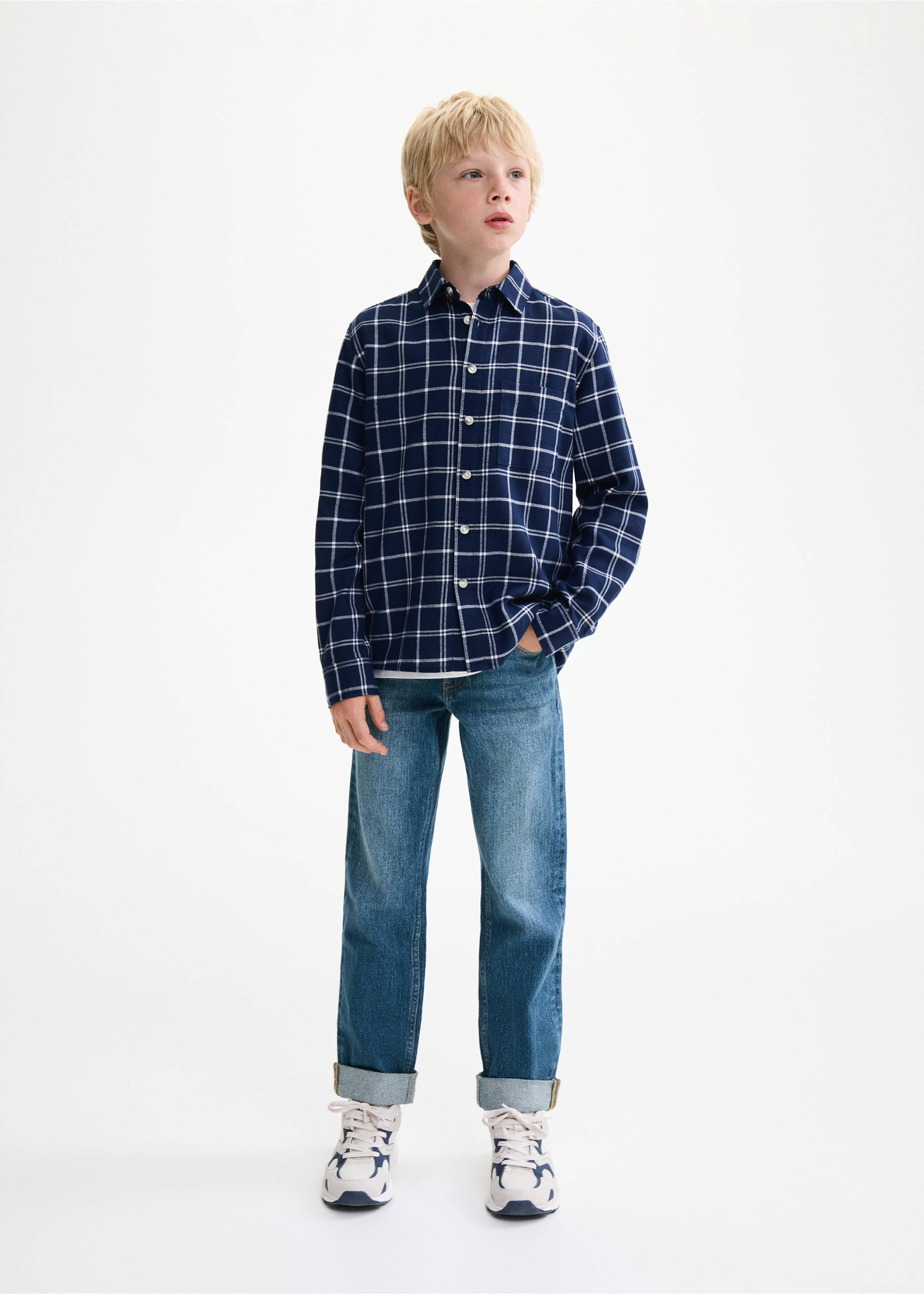 Regular-fit jeans - Details of the article 1, Medium Blue. Ref: 17032030-00.