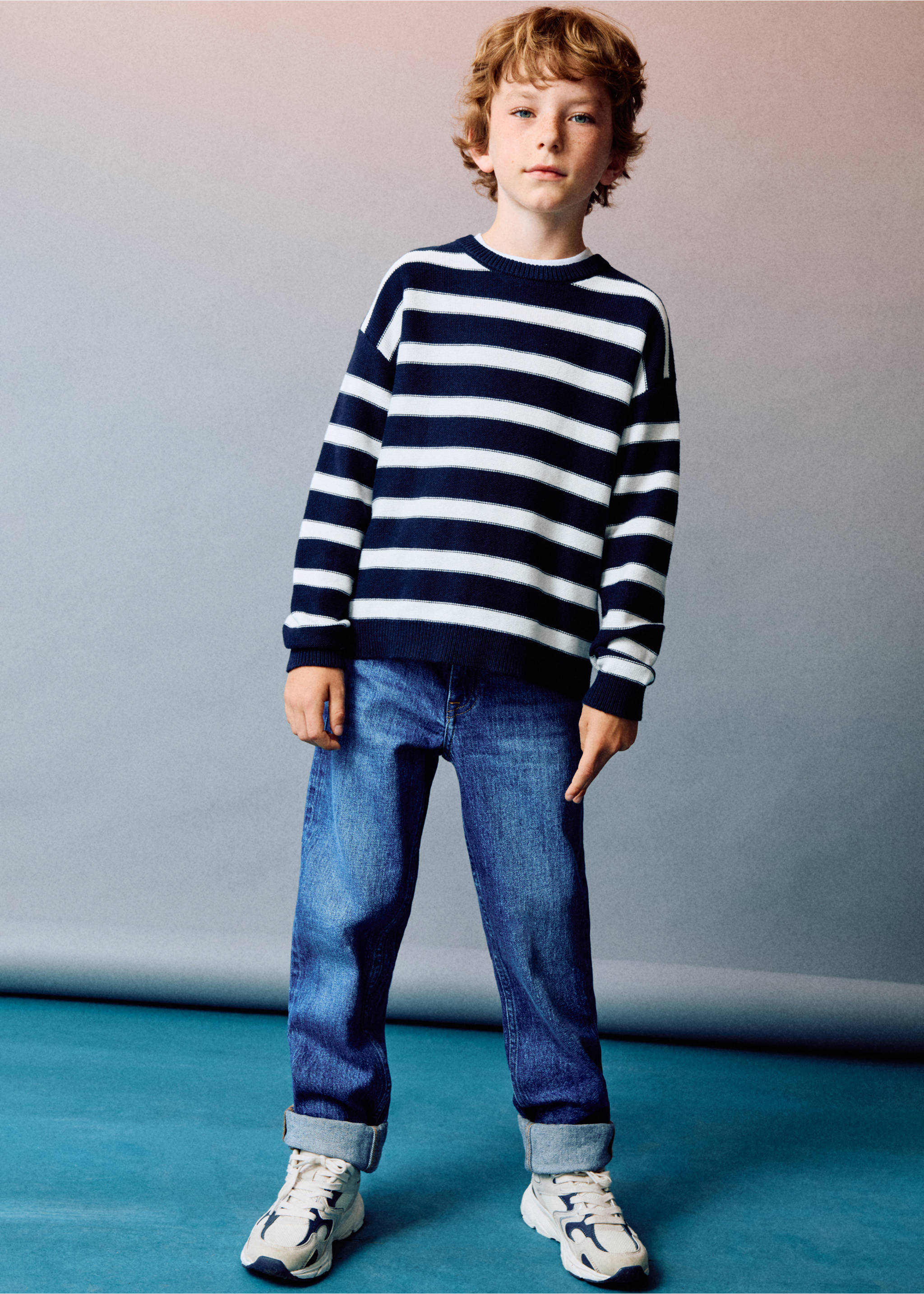 Regular-fit jeans - Details of the article 3, Medium Blue. Ref: 17032030-00.