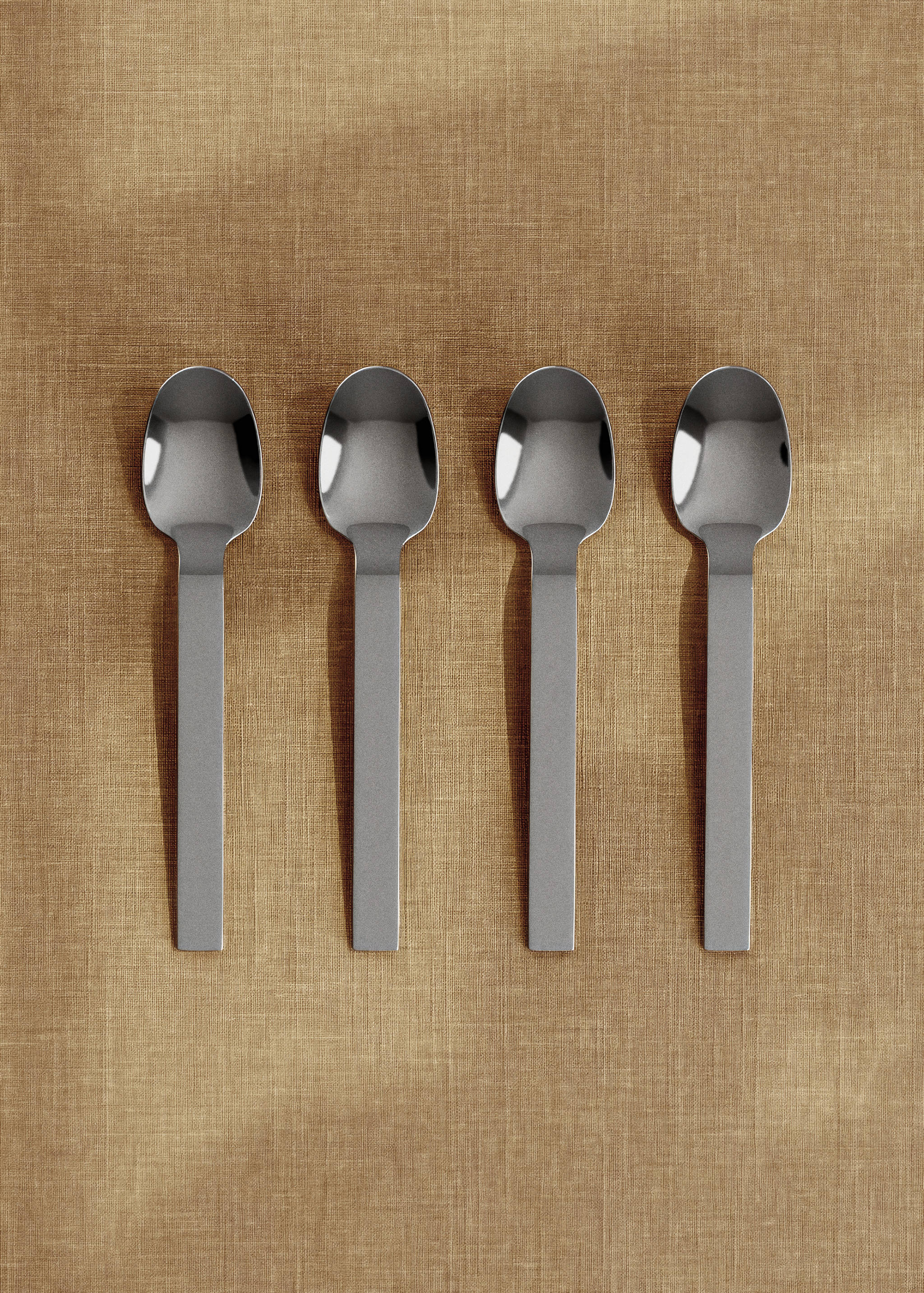 Set of 4 stainless steel dessert spoons - General plane
