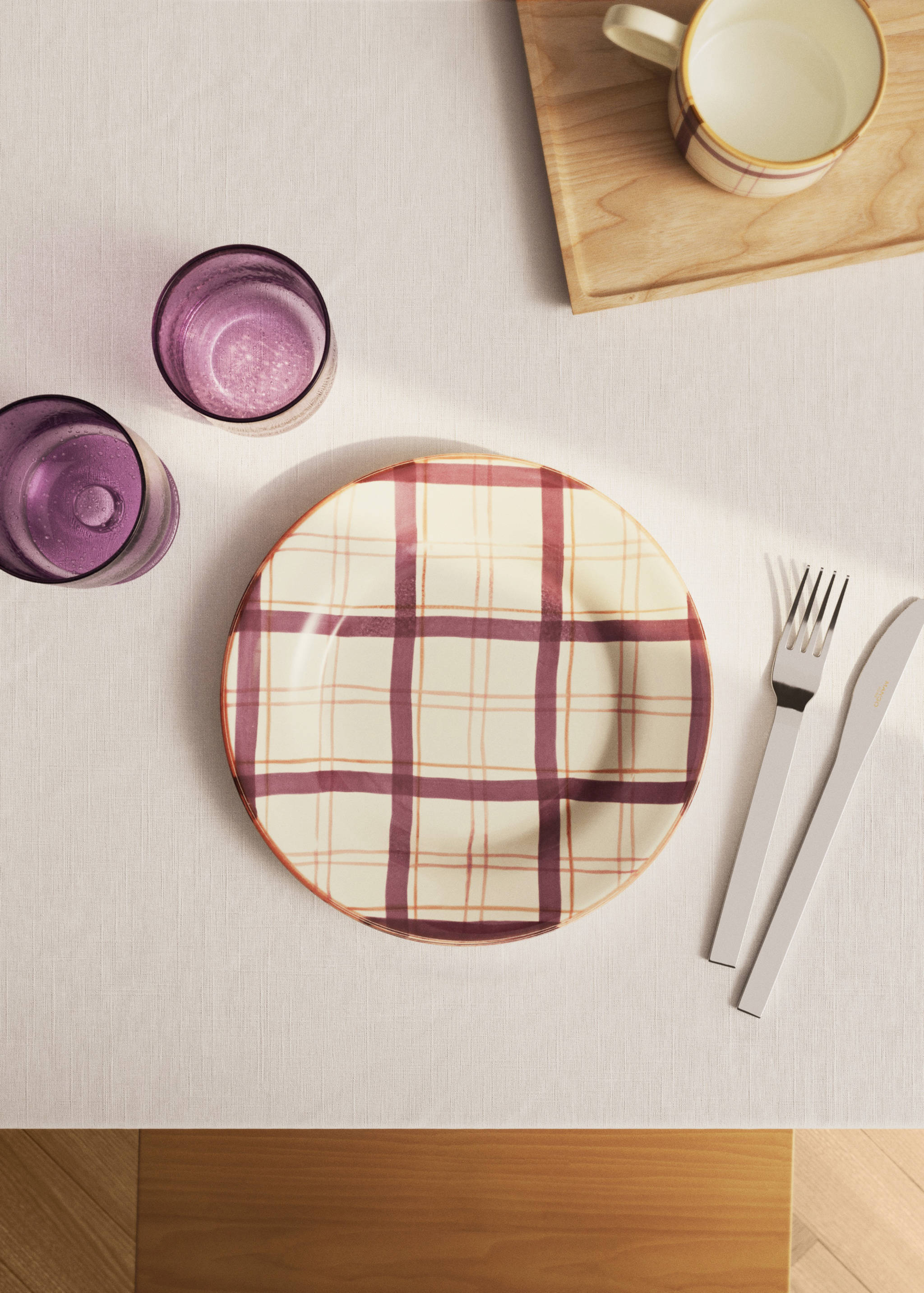 Handbemalter Dessertteller aus Steingut - Allgemeine Ansicht